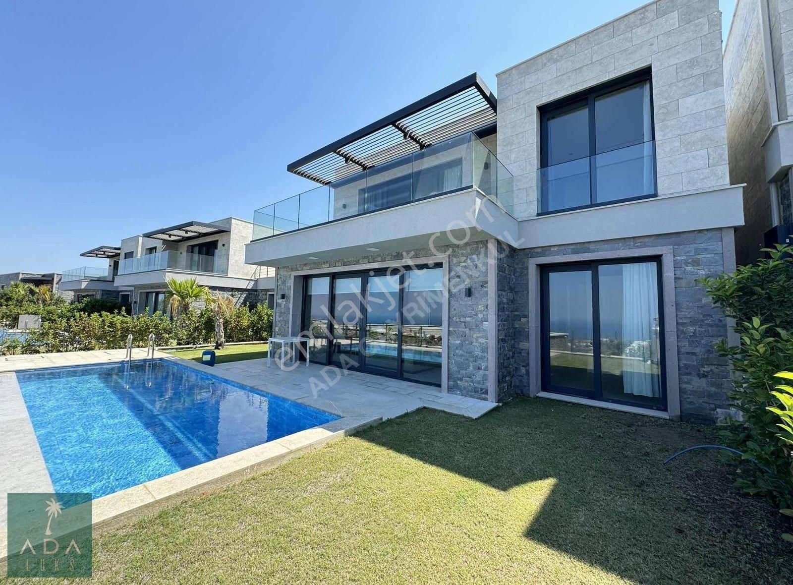 Bodrum Koyunbaba Satılık Villa Gümüşlük Koyunbaba'da Deniz Manzaralı Satılık Villa