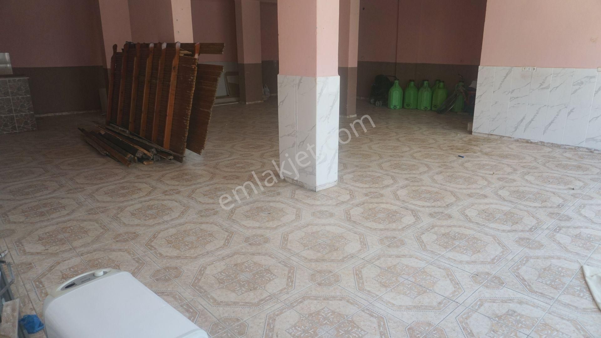 Menemen Gölcük Kiralık Dükkan & Mağaza  ASARLIKDA KİRALIK DÜKKAN 140 M2 WC Lİ ÇİĞLİ SERKAN DAN