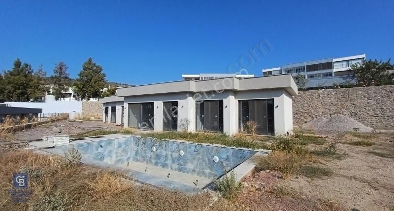 Milas Dörttepe Satılık Müstakil Ev Satılık Özel Havuzlu Müstakil Villa