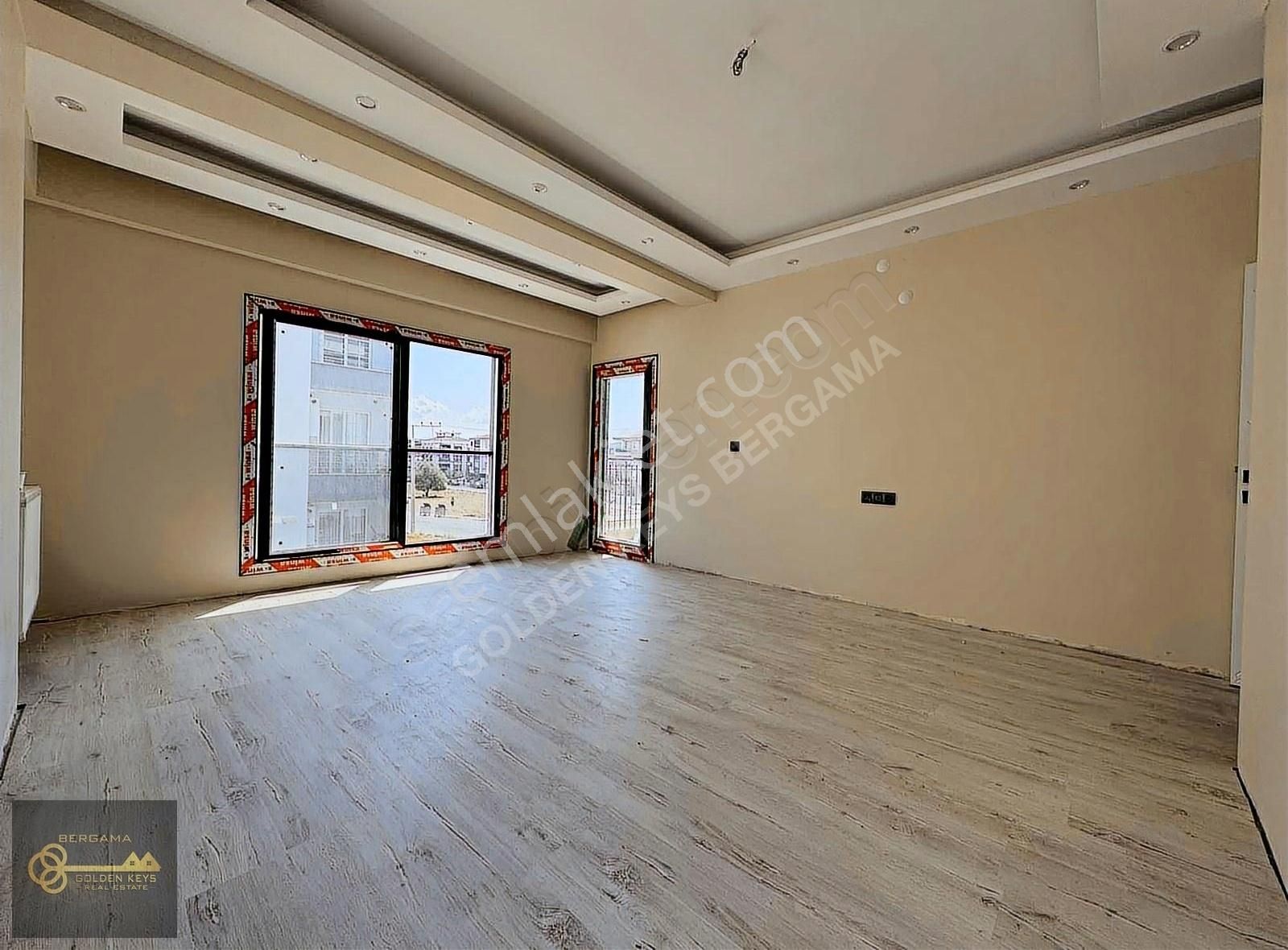 Bergama Atatürk Satılık Daire BERGAMA YIĞMA TEPE MEVKİİNDE SATILIK 2+1 DAİRE