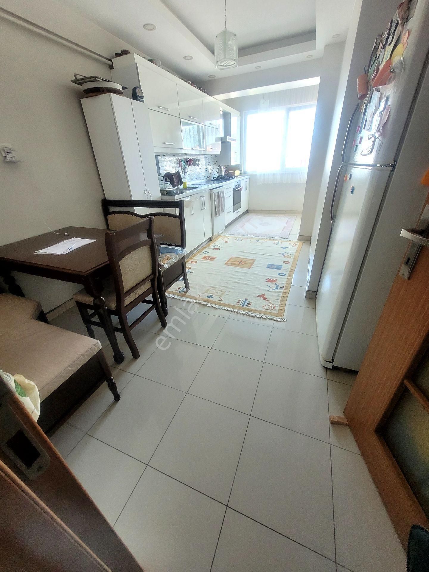 Kartal Atalar Da Çok Güzel Geniş Kullanışlı Ferah Daire - Görsel 17