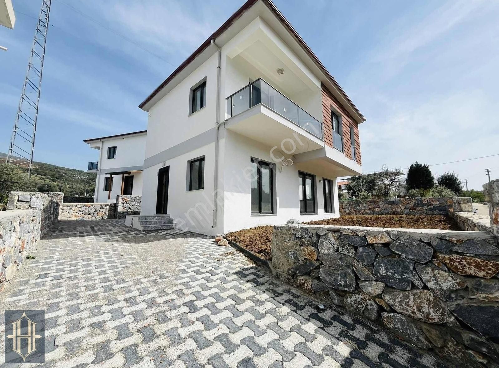 Milas Beçin Satılık Villa HARMAYA'DAN BEÇİN MAHALLESİNDE SATILIK 4+1 VİLLA