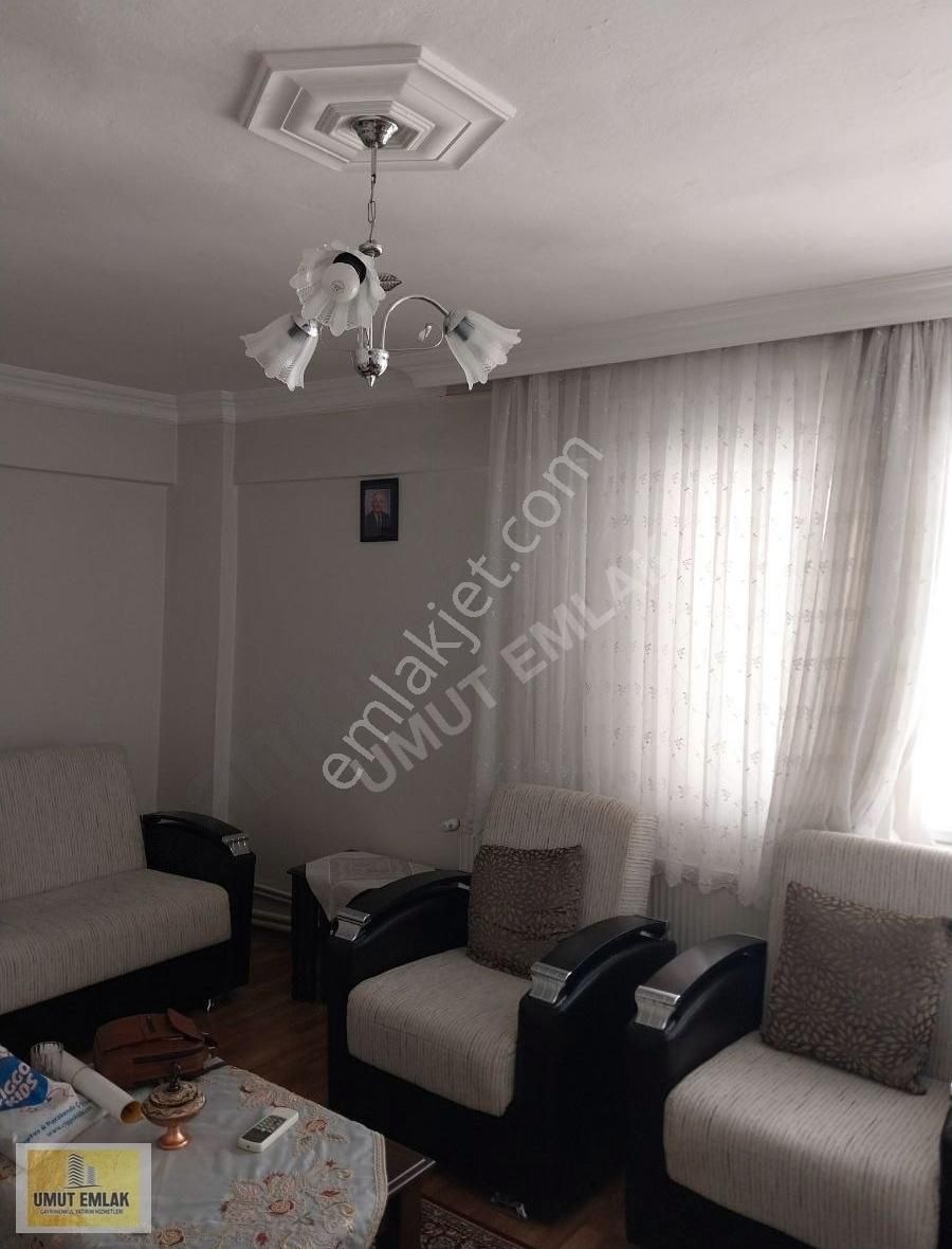 Efeler Kurtuluş Satılık Daire KURTULUŞ MAHALLESİNDE ARAKAT D.GAZLI SATILIK 125 M2 3+1 DAİRE