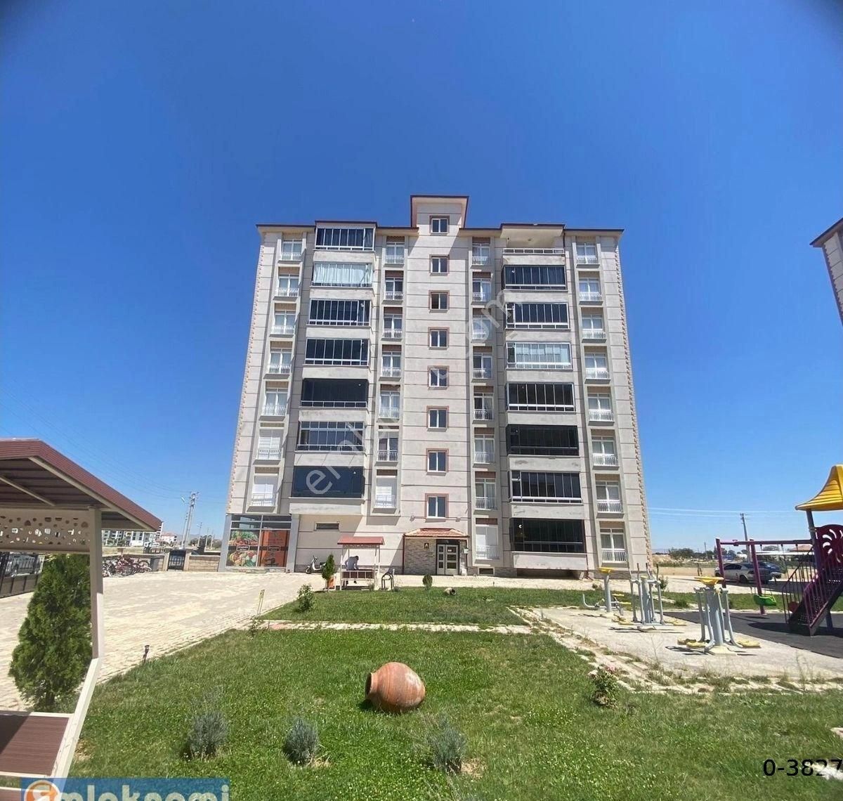 Karaman Merkez Yenişehir Satılık Daire YÜCEDAĞ GAYRİMENKUL'DEN SATILIK 3+1 DAİRE