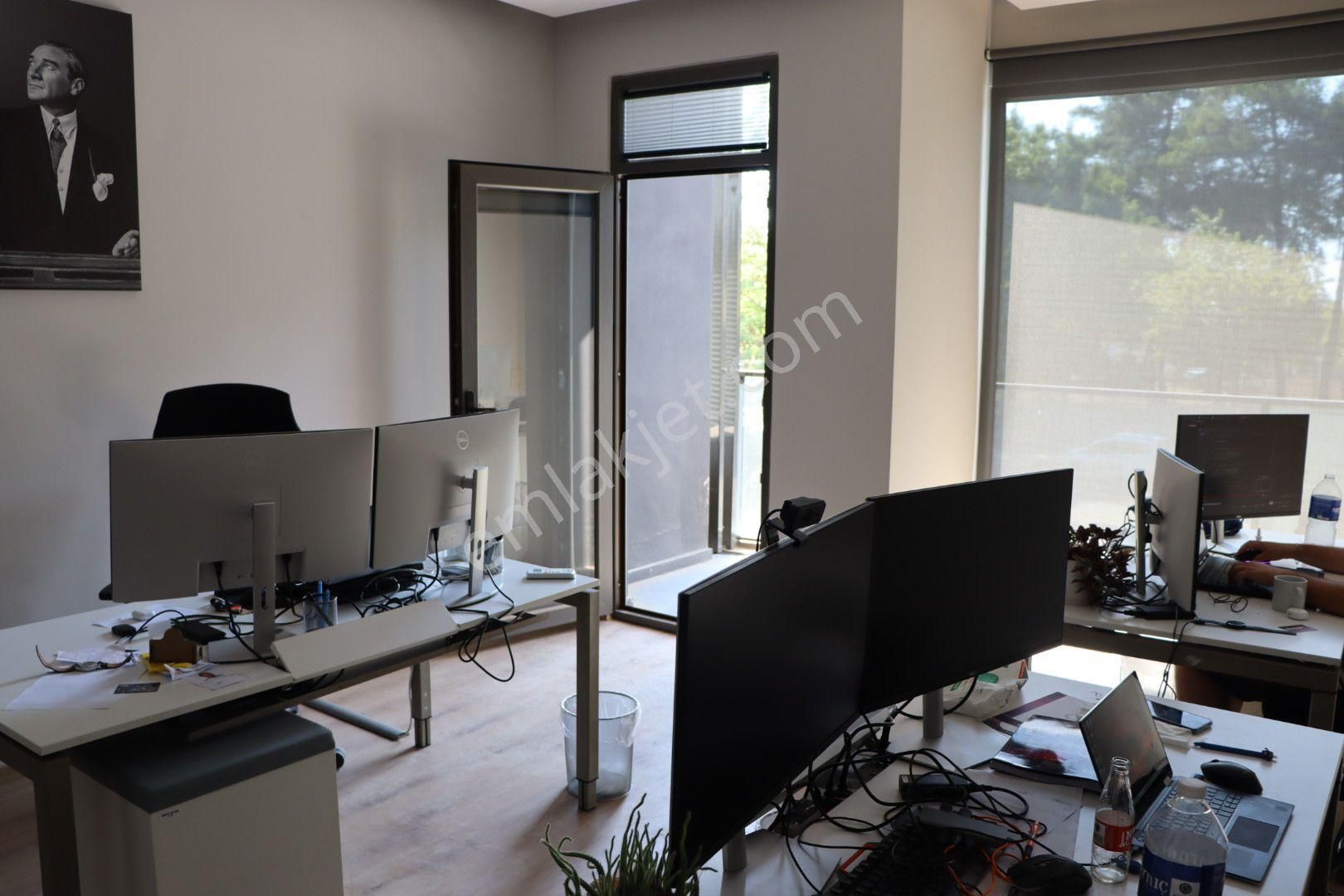 Hendek Başpınar Satılık Büro  AKÇAY GAYRİMENKUL 1+1 MERKEZDE SATILIK BÜRO