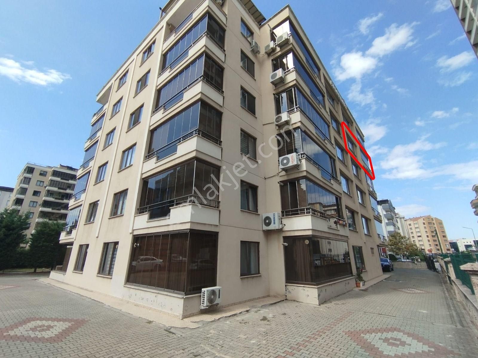 Nilüfer 23 Nisan Satılık Daire  REMAX BEYAZ 23 NİSAN ATAKENT 2 DE SATILIK 3+1 DAİRE 