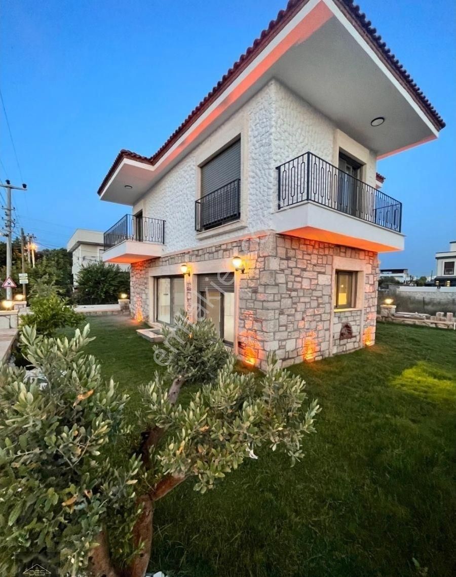 Urla Torasan Satılık Villa Urla Torasan Müstakil Bahçeli Villa