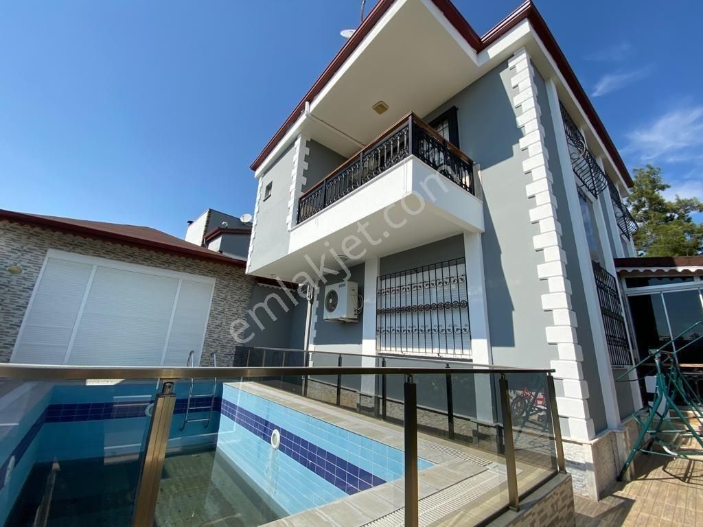 Kepez Kirişçiler Satılık Villa KİRİŞCİLERDE YATIRIMLIK UYGUN 4+1 İSKANLI MÜSTAKİL 350 M2 ARSA İÇİNDE 260 M2 DUBLEX HAVUZLU VİLLA