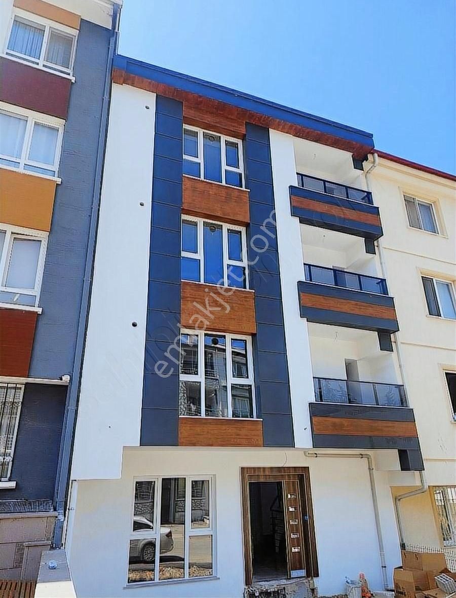 Gölbaşı Seğmenler Satılık Daire 2+1 yerden ısıtmalı full yapılı