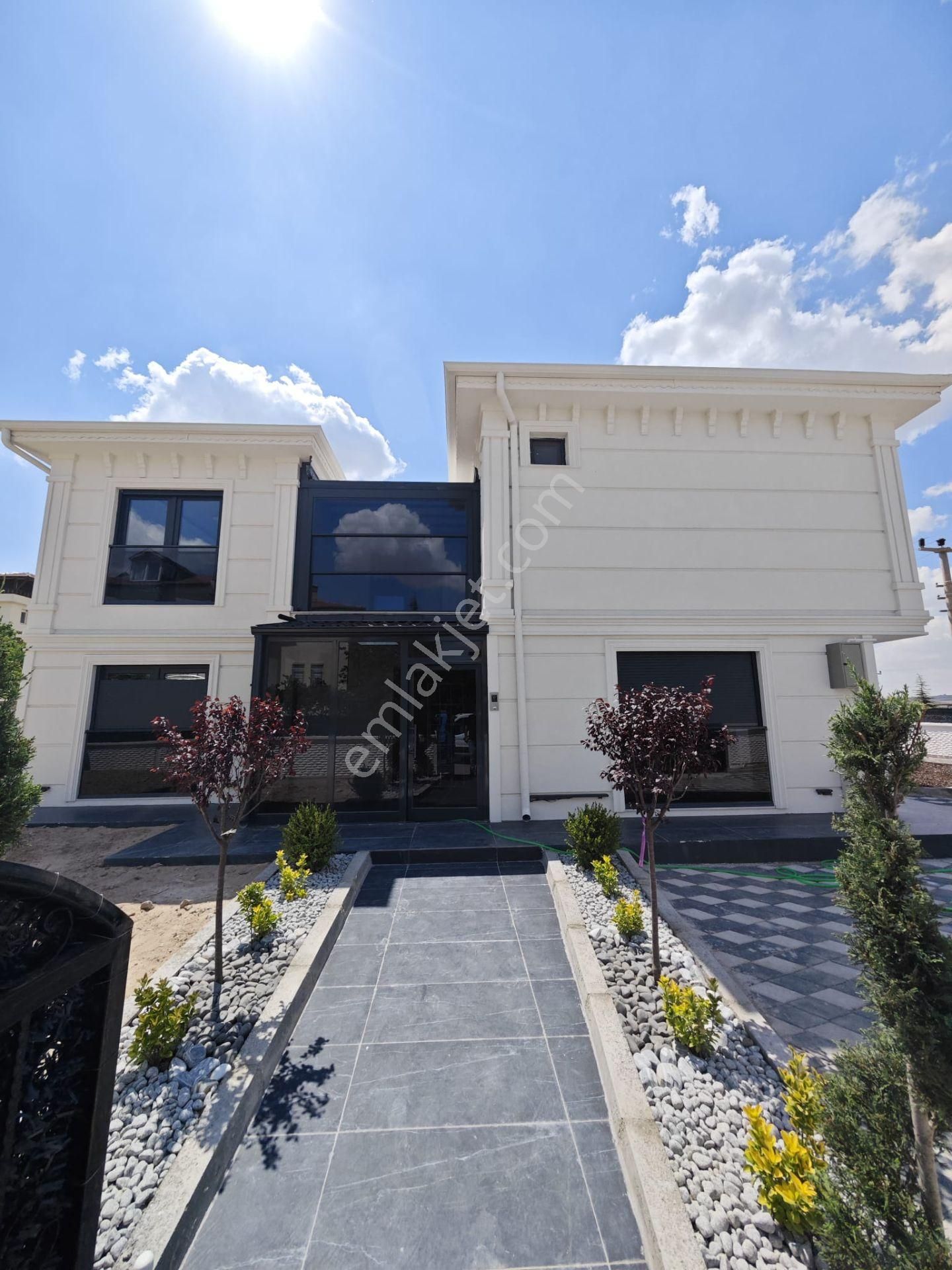 Gülşehir Açıksaray Satılık Villa  NEVŞEHİR-GÜLŞEHİR AÇIK SARAY MAHALLESİNDE SATILIK LÜXS VİLLA