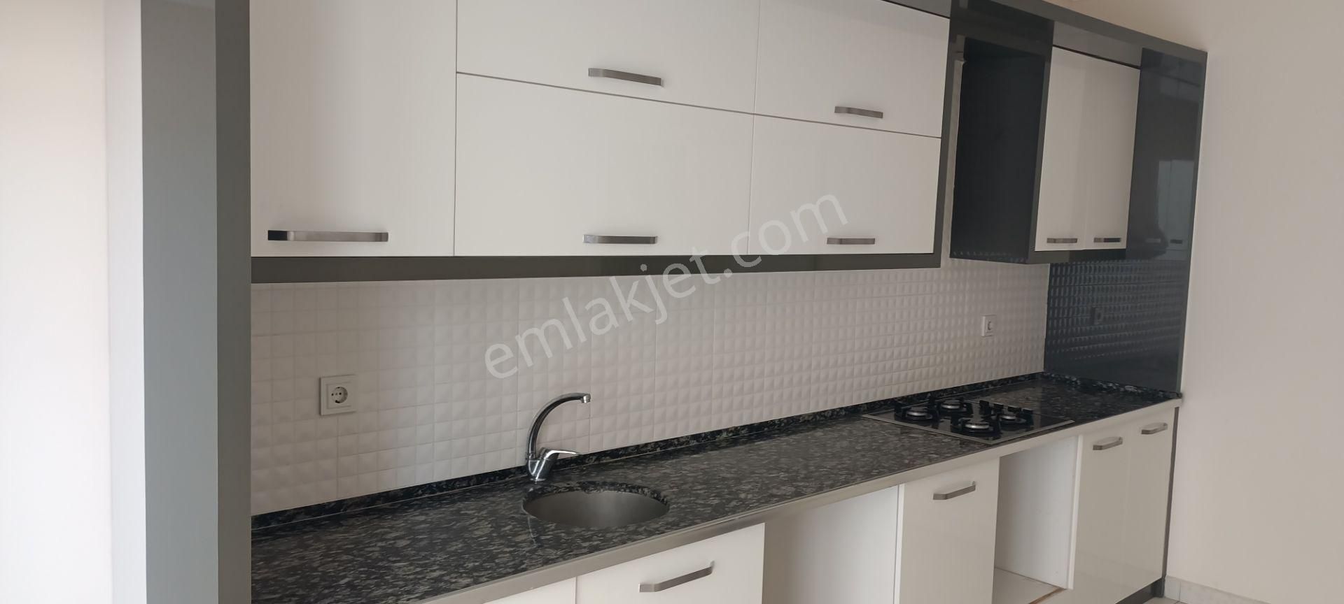 Antalya Kumluca Kiralık 3+1 Merkez Mahallesinde