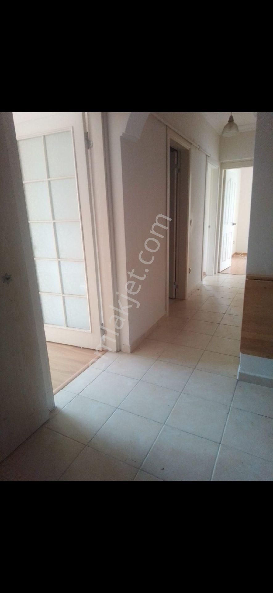 Ümraniye Atakent Kiralık Daire Ümraniye atakent 3+1 3.kat asansörr mevcut cadde yürüme 2 dk 