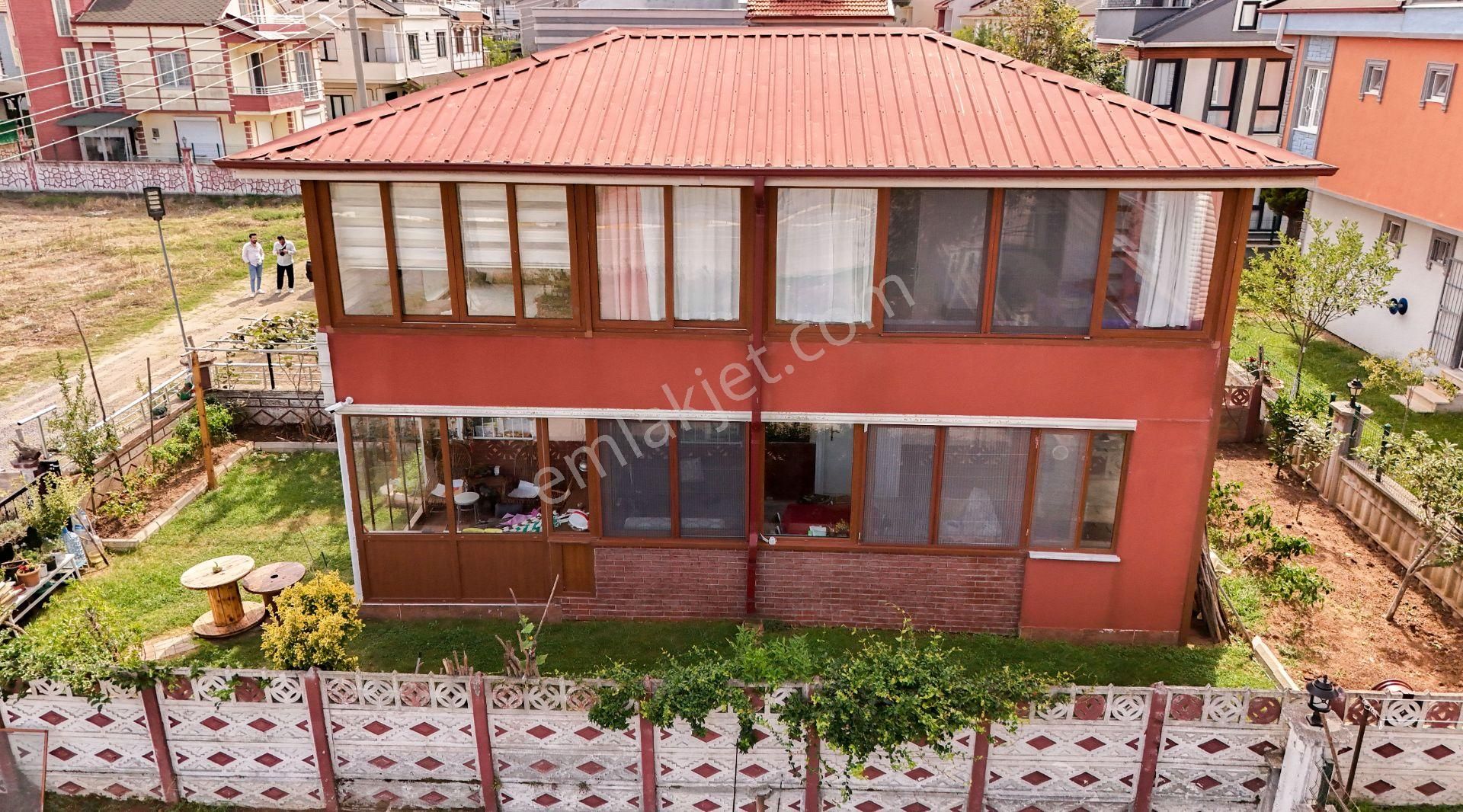 Kocaali Yayla Satılık Villa  2. PARSELDE DENİZ MANZARALI HUZUR DOLU BAHÇELİ VİLLA