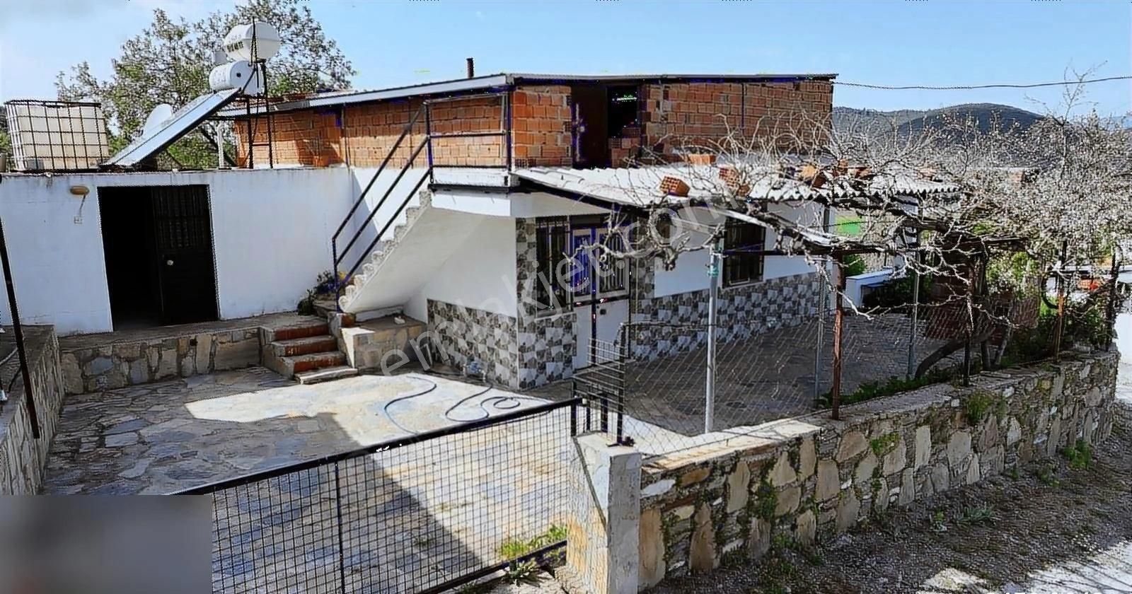 Milas Kemikler Köyü, Köy İçinde Satılık Köy Evi - Görsel 2