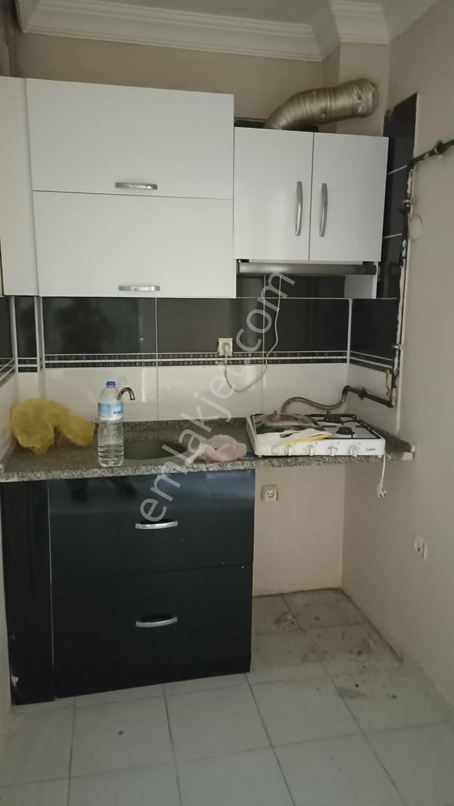 Tepebaşı Zafer Kiralık Daire  GAFFAR OKKAN CADDESİ DİBİ KİRALIK 1+1 