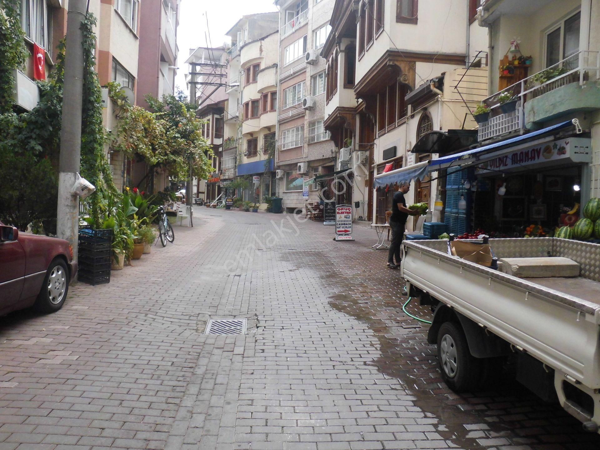 Nalbantoğlunda Ara Kat Satılı Çift Cepheli Daire - Görsel 26