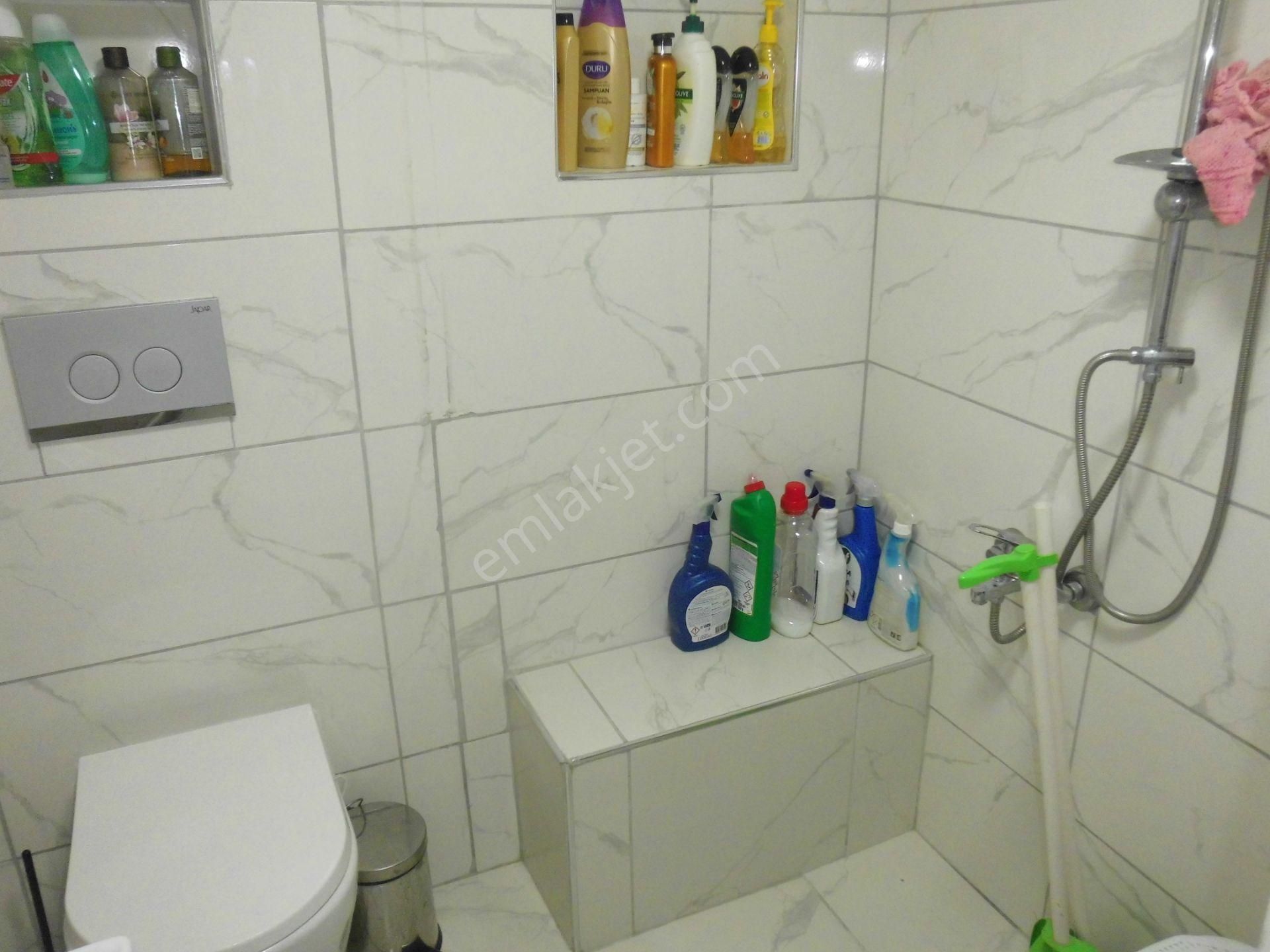 Nalbantoğlunda Ara Kat Satılı Çift Cepheli Daire - Görsel 18