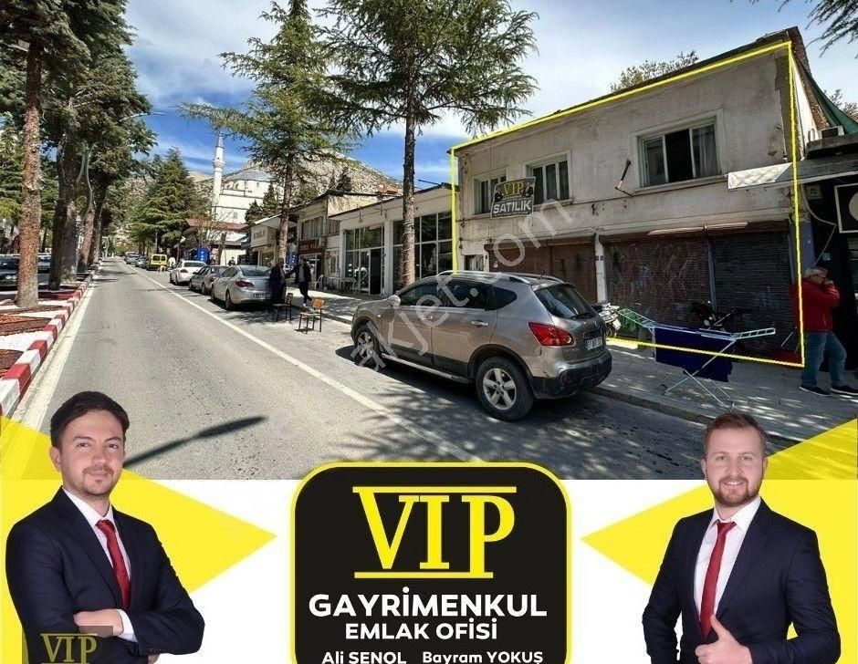 Elmalı Gündoğan Satılık Müstakil Ev VIP GAYRİMENKUL'den ANACADDE ÜZERİ SATILIK EV,DÜKKAN VE BAHÇESİ ​