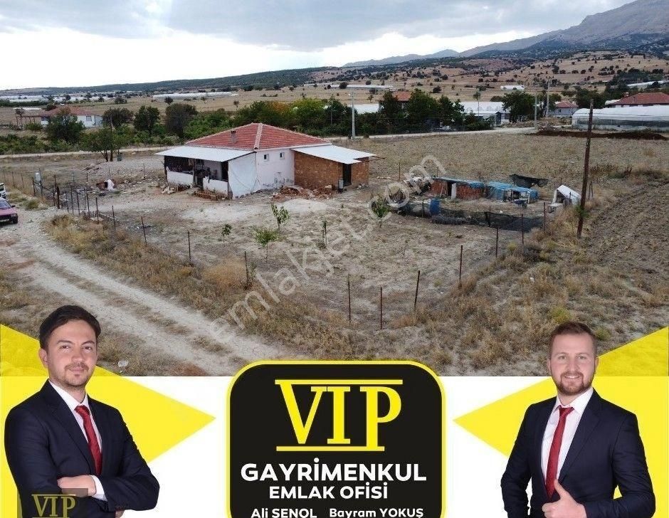 Elmalı Çukurelma Satılık Müstakil Ev VIP GAYRİMENKUL'den ÇUKURELMA MAH. BAHÇELİ HAZIR MÜSATAKİL EV