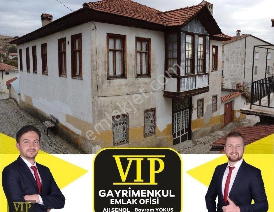 Elmalı İplik Pazarı Satılık Müstakil Ev VIP GAYRİMENKUL' den AĞALAR YOKUŞU TARİHİ ELMALI KONAĞI​