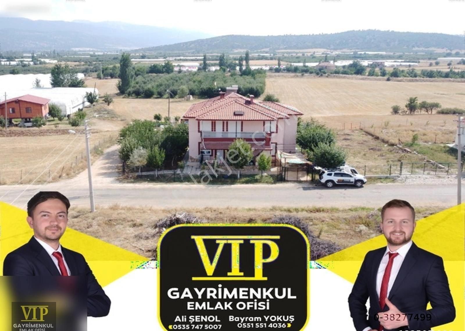 Elmalı Akçay Satılık Müstakil Ev VIP GAYRİMENKUL' den AKÇAY Mah. 2 KATLI BAHÇELİ MÜSTAKİL EV