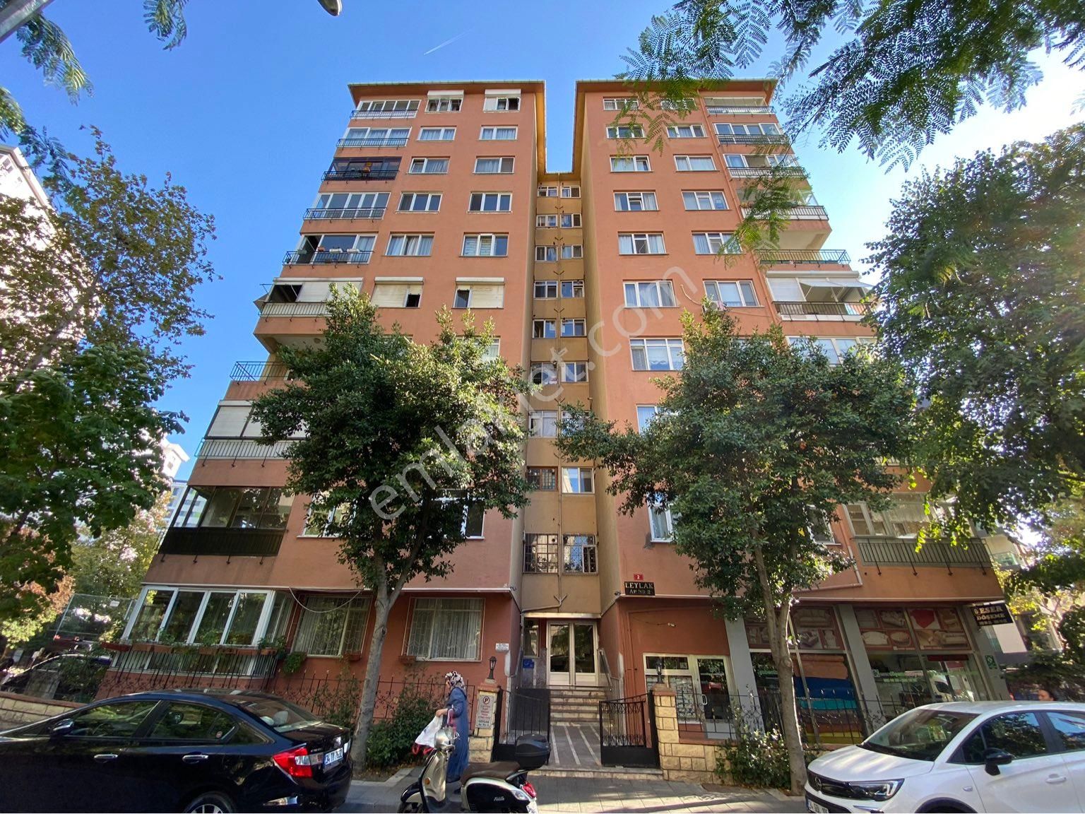 Kadıköy Kozyatağı Satılık Daire  ALKAYA'DAN KOZYATAĞI'NDA SATILIK 3+1 DAİRE 150 M² YATIRIMLIK BOŞ