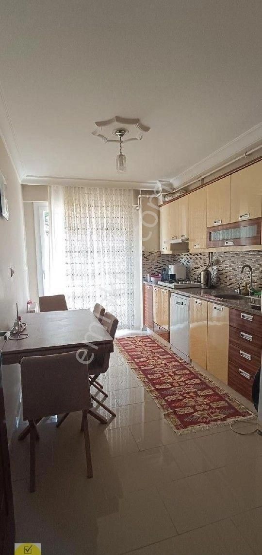 Karabağlar Sevgi Satılık Daire KARABAĞLAR/SEVGİ MAHALLESİ 3+1 DOĞALGAZLI SATILIK DAİRE