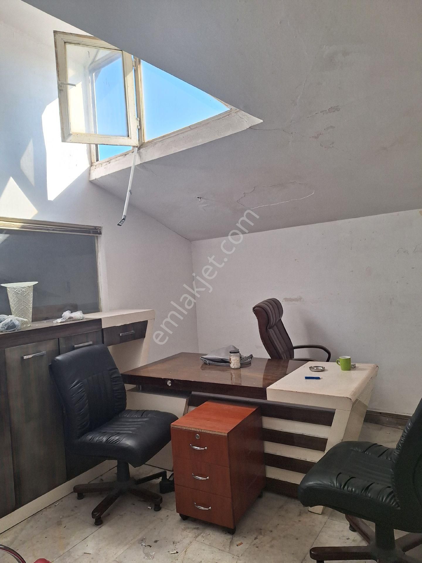 Satılık İş Hanı Katı Kullanım Alanı Ferah Tavan Yapısı Meyilli Betan Hasır İmalatı Uygun - Görsel 6