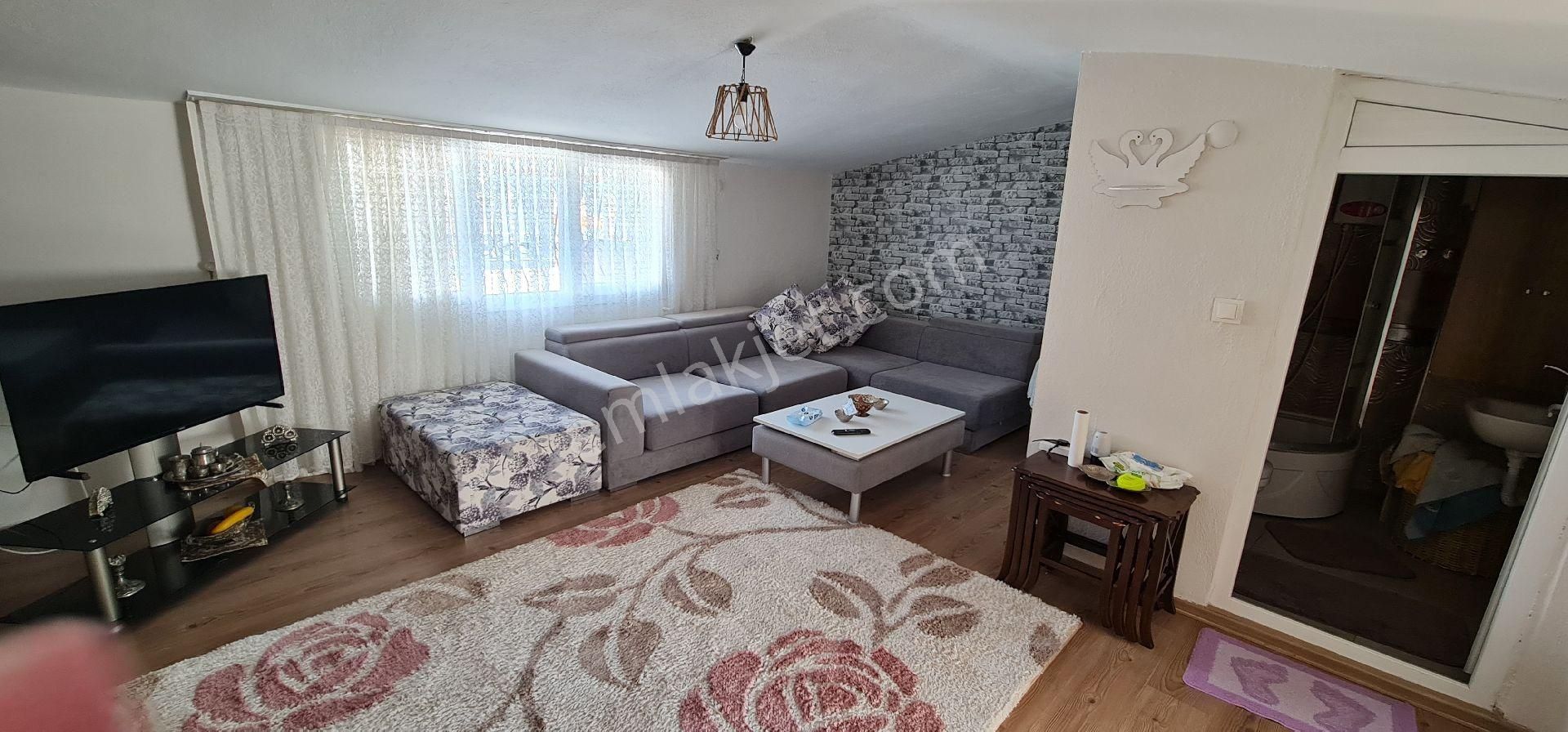 Kuşadası Güzelçamlı Kiralık Daire eşyalı kiralık Dağ ve deniz manzali denize 5 dk yürüyerek 