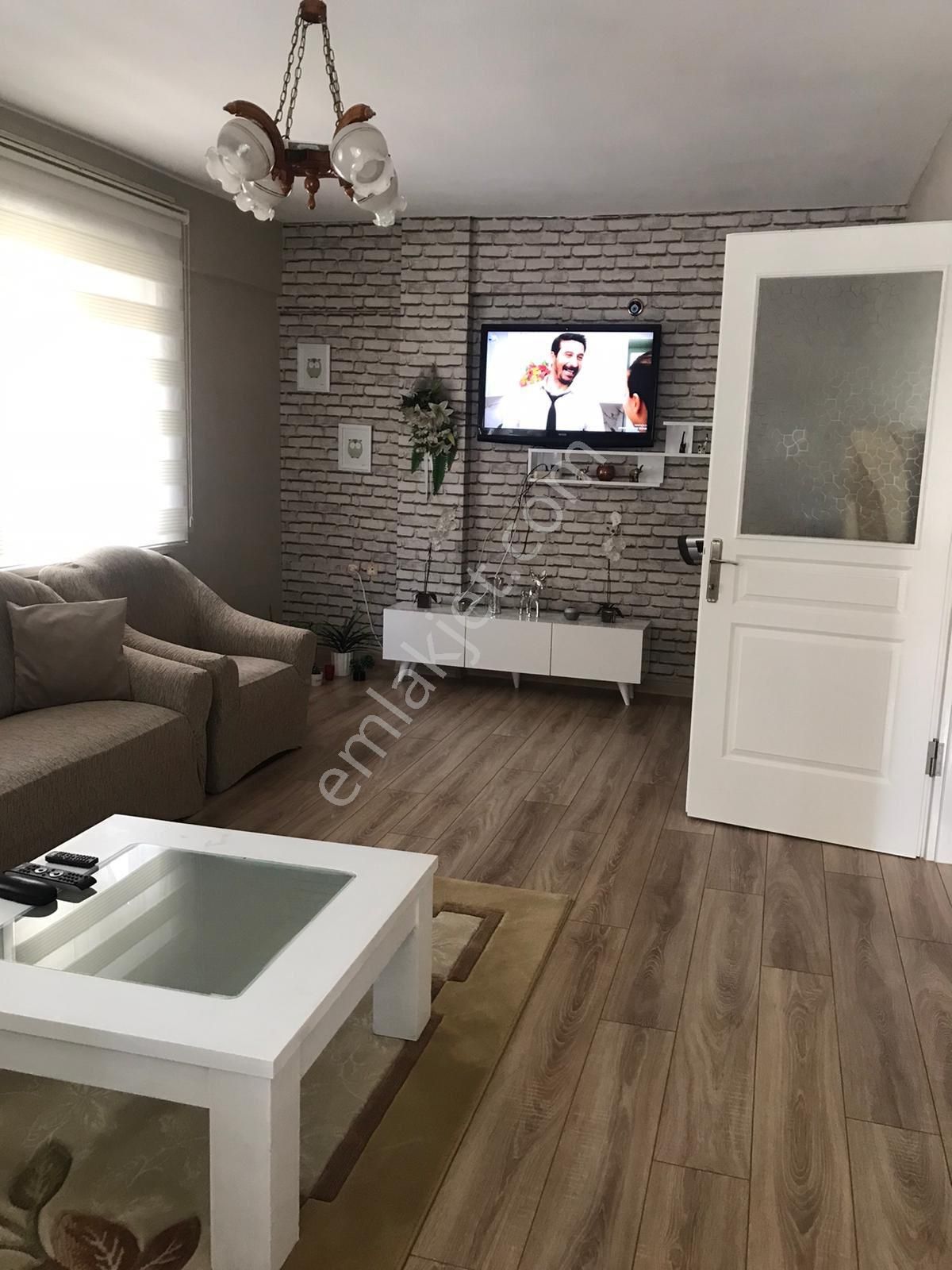 Şarköy Cumhuriyet Kiralık Daire FULL EŞYALI CADDE ÜSTÜNDE ORTA KAT DOĞALGAZLI KİRALIK DAİRE