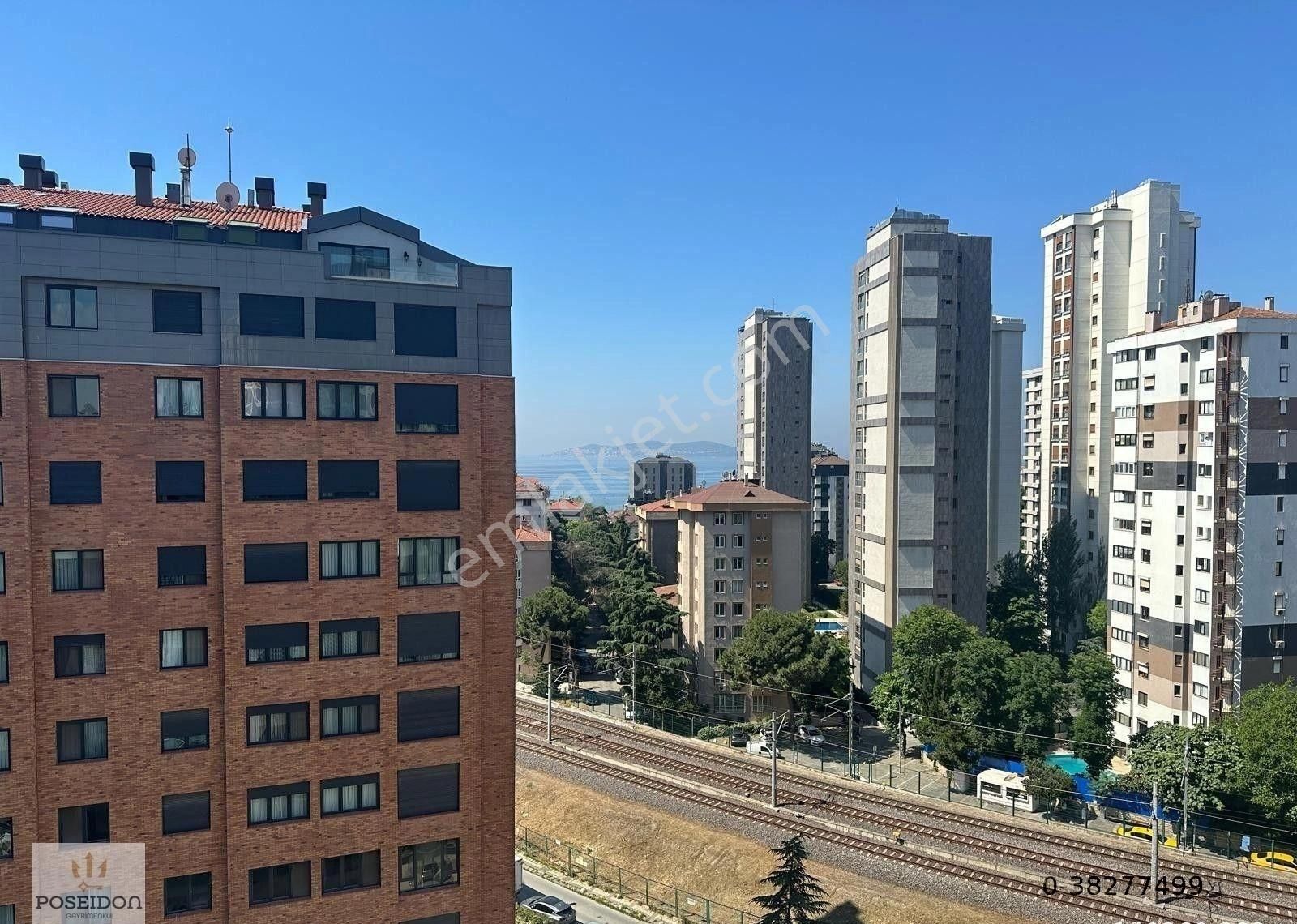 Kadıköy Bostancı Satılık Daire Poseidon'dan Site İçinde Kapanmaz Deniz Manzaralı 140m2 , Teraslı, Ebeveynli 2+2 Satılık Dubleks