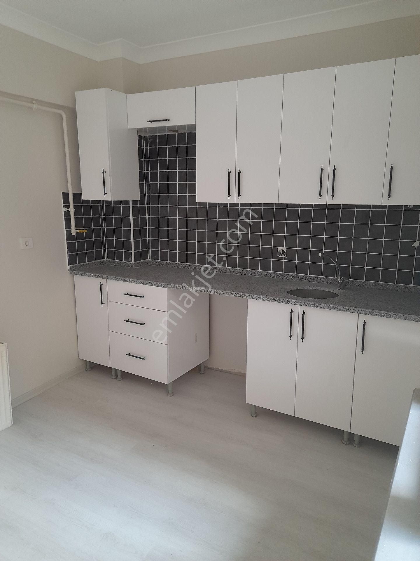 Lüleburgaz Özerler Kiralık Daire KİRALIK LÜLEBURGAZ 2+1  2.3. KAT- DOĞALGAZLI- İÇİ SIFIR DAİRE 15.000 TL