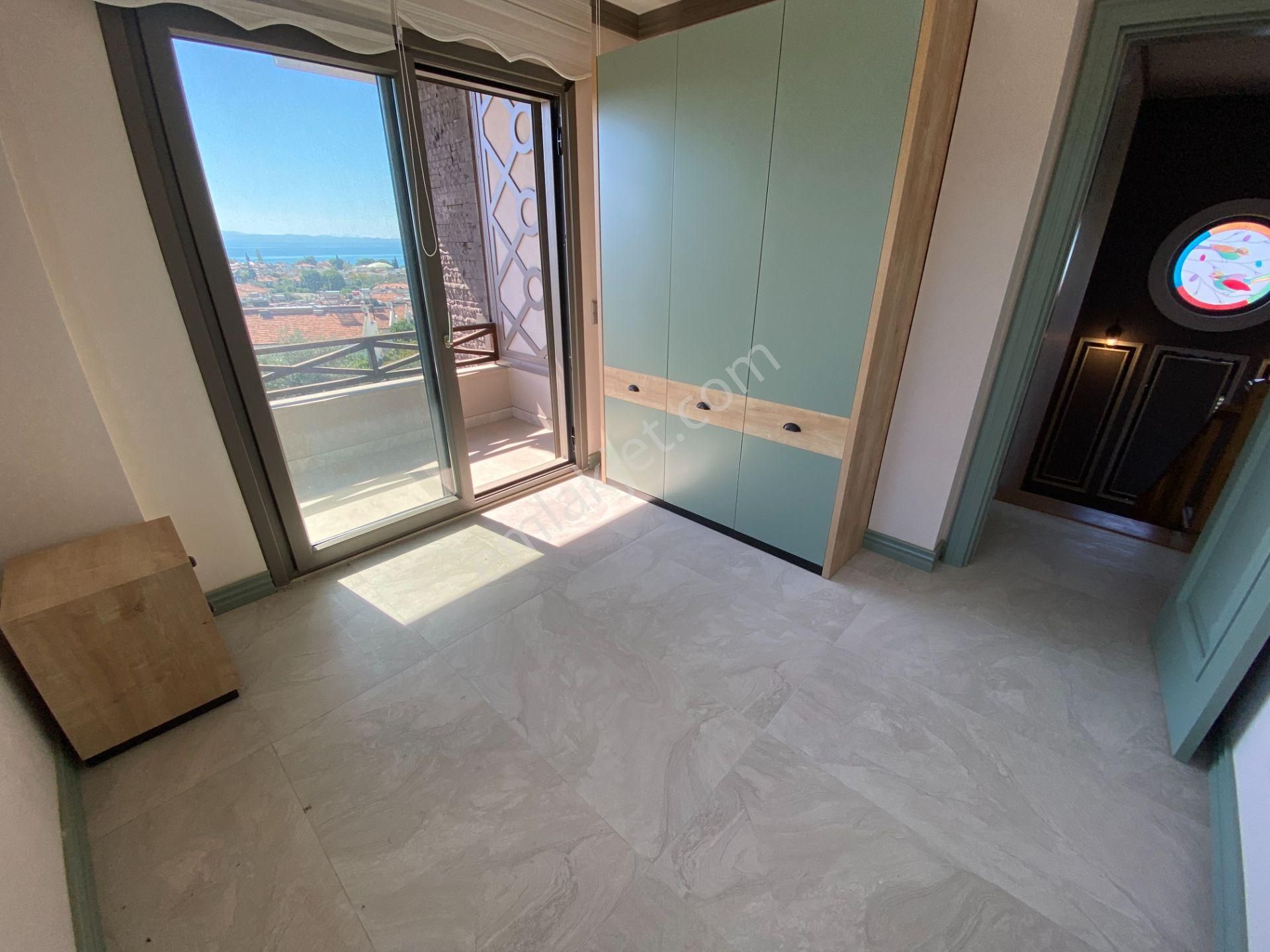 Altınoluk İlkbahr'dan 580m2 Arsa İçinde Müstakil Havuzlu Kapalı Otoparklı Modern Villa - Görsel 22