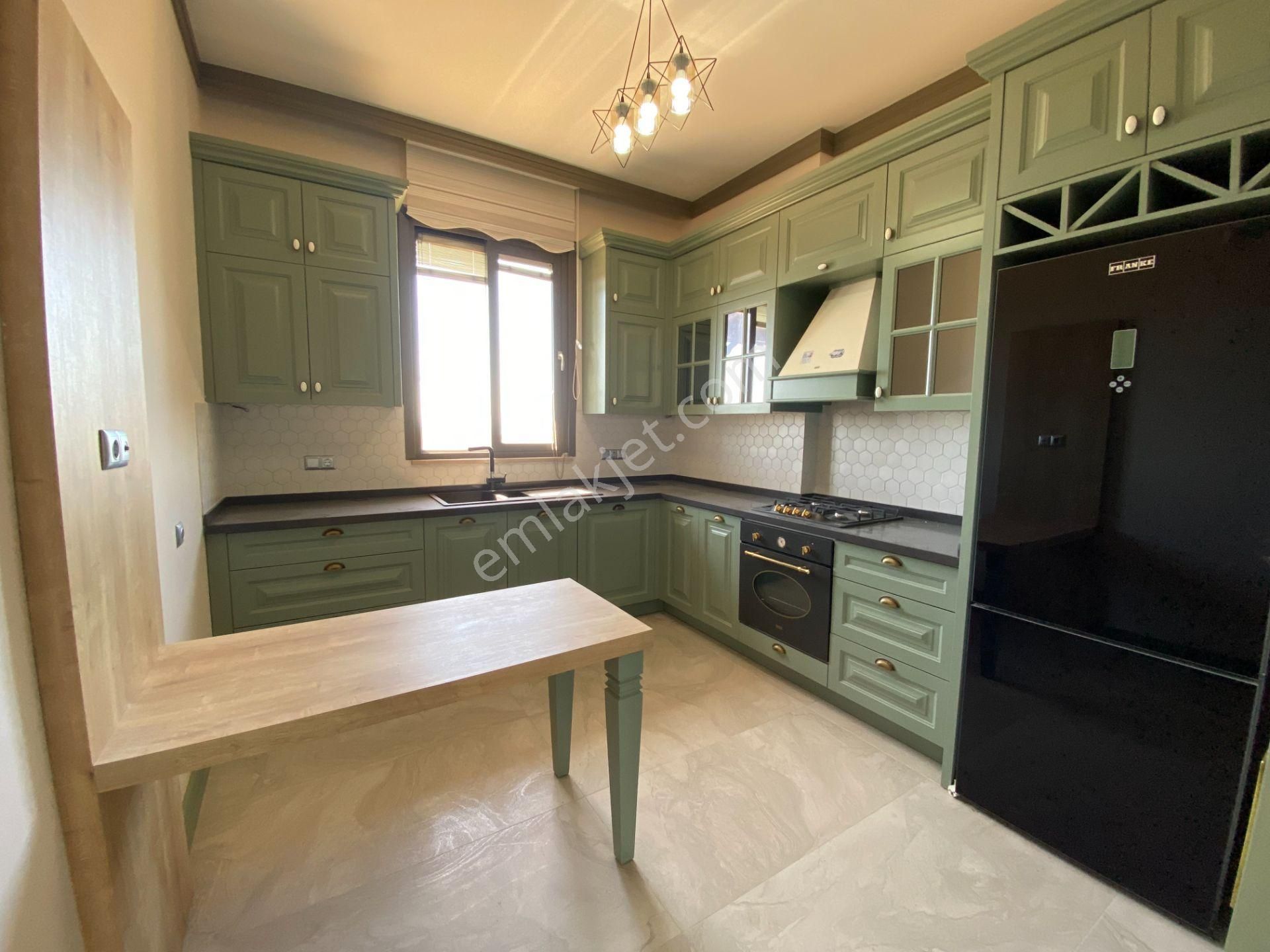 Altınoluk İlkbahr'dan 580m2 Arsa İçinde Müstakil Havuzlu Kapalı Otoparklı Modern Villa - Görsel 12