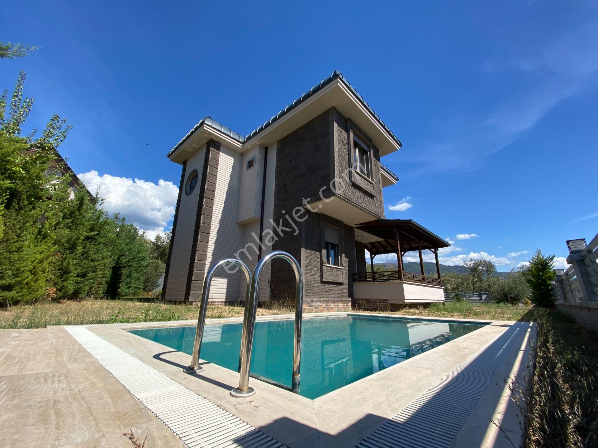 Altınoluk İlkbahr'dan 580m2 Arsa İçinde Müstakil Havuzlu Kapalı Otoparklı Modern Villa - Görsel 39