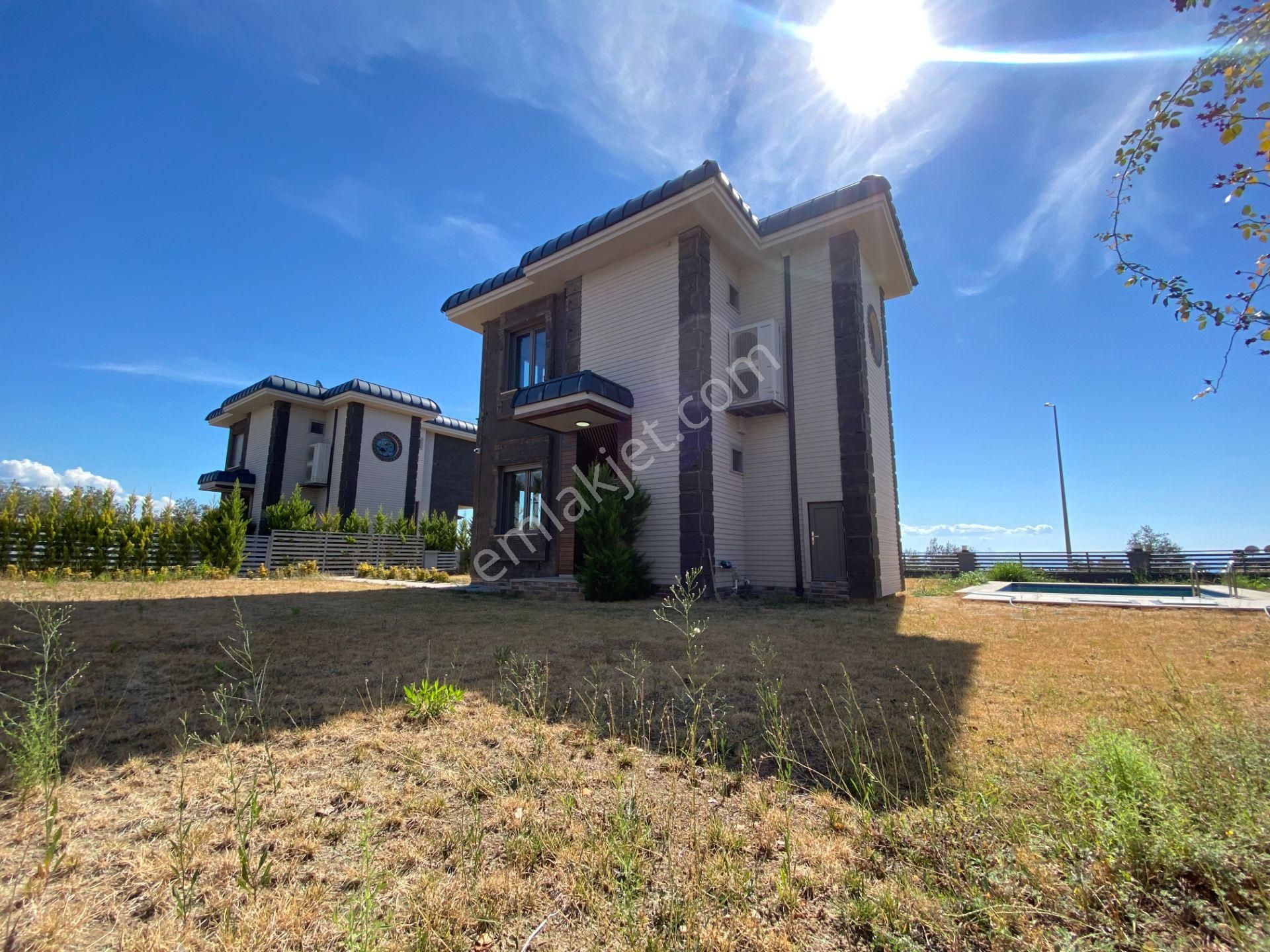 Altınoluk İlkbahr'dan 580m2 Arsa İçinde Müstakil Havuzlu Kapalı Otoparklı Modern Villa - Görsel 31