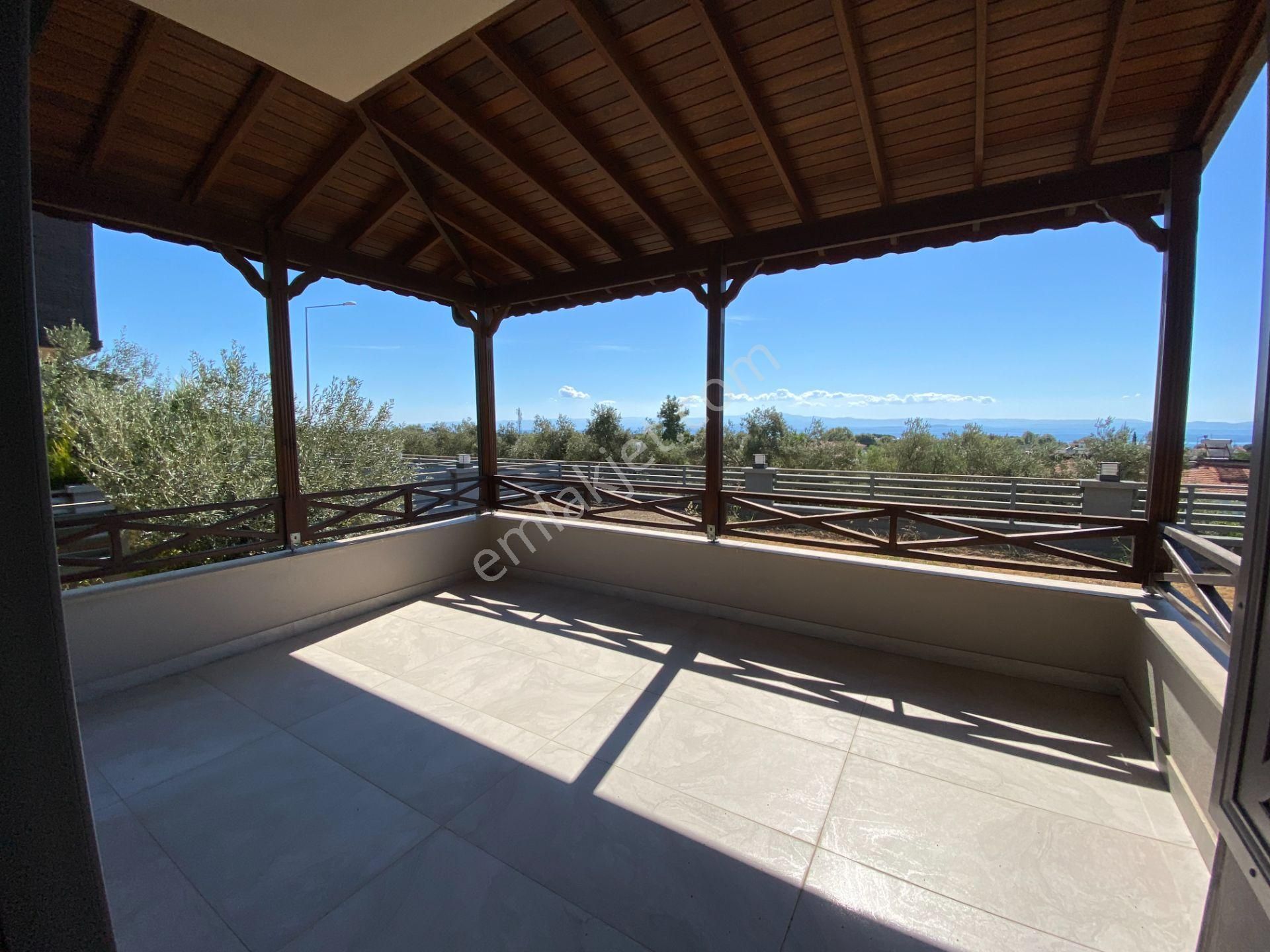 Altınoluk İlkbahr'dan 580m2 Arsa İçinde Müstakil Havuzlu Kapalı Otoparklı Modern Villa - Görsel 8