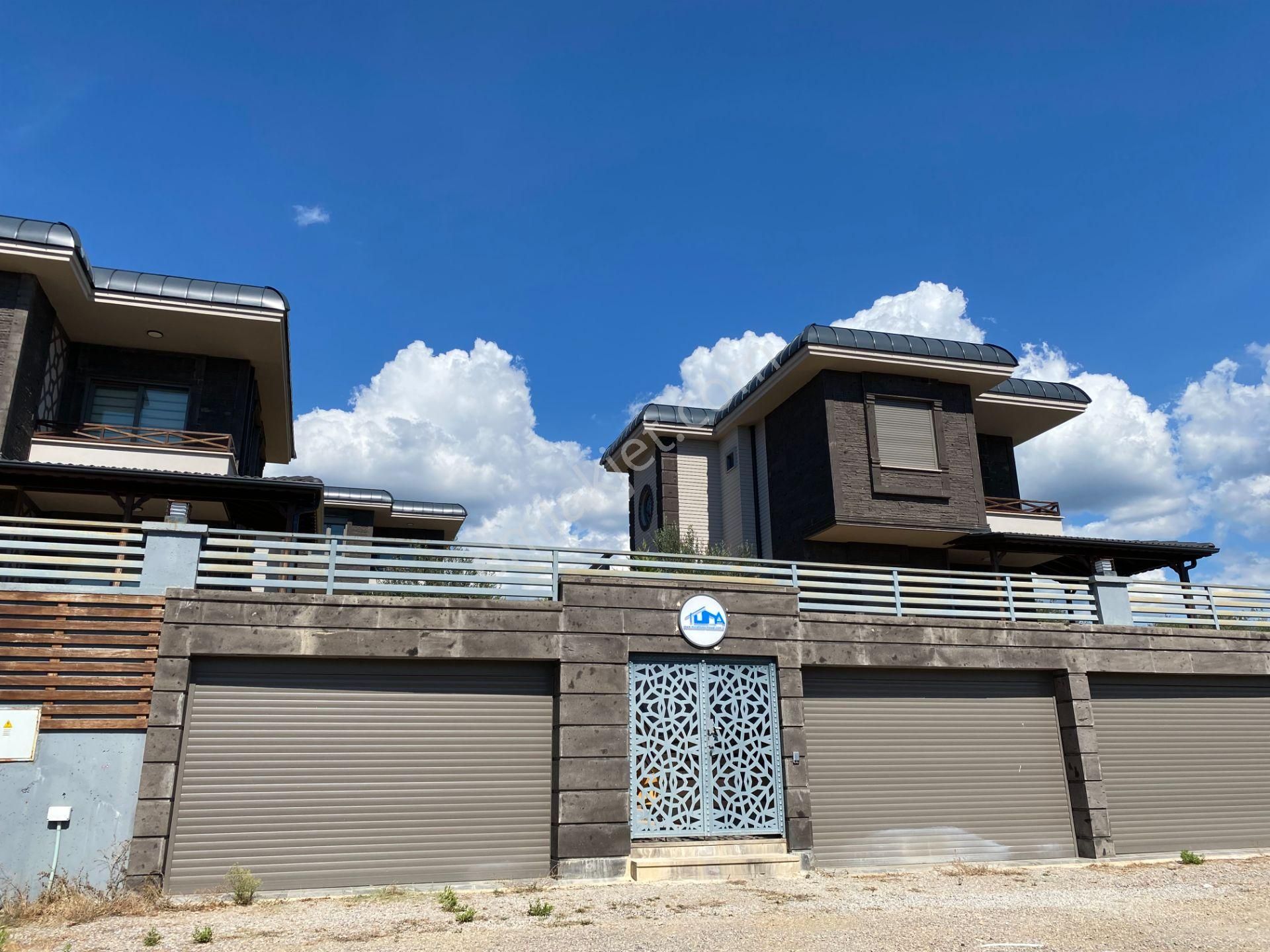 Altınoluk İlkbahr'dan 580m2 Arsa İçinde Müstakil Havuzlu Kapalı Otoparklı Modern Villa - Görsel 41