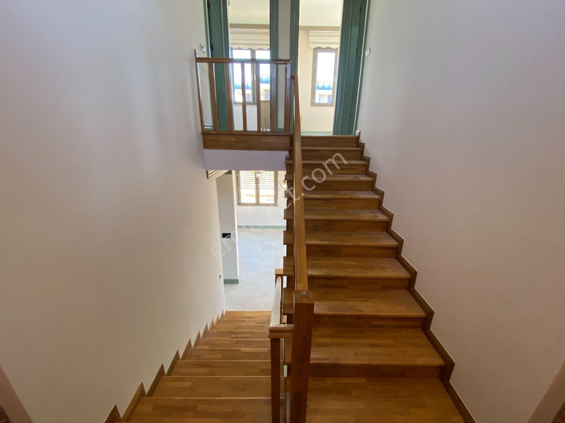 Altınoluk İlkbahr'dan 580m2 Arsa İçinde Müstakil Havuzlu Kapalı Otoparklı Modern Villa - Görsel 16