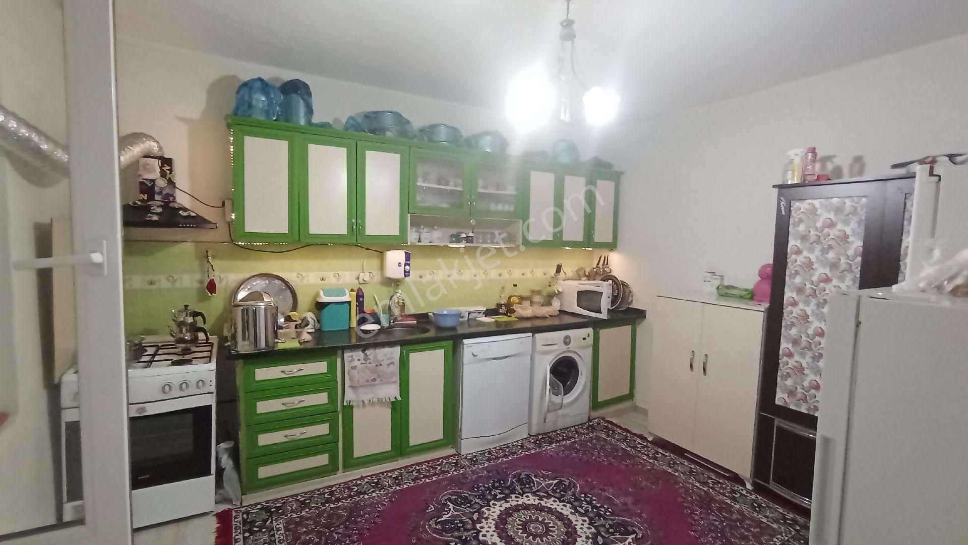 Yukarıbayır Mahlesinde İki Katlı Müstakil Ev - Görsel 2