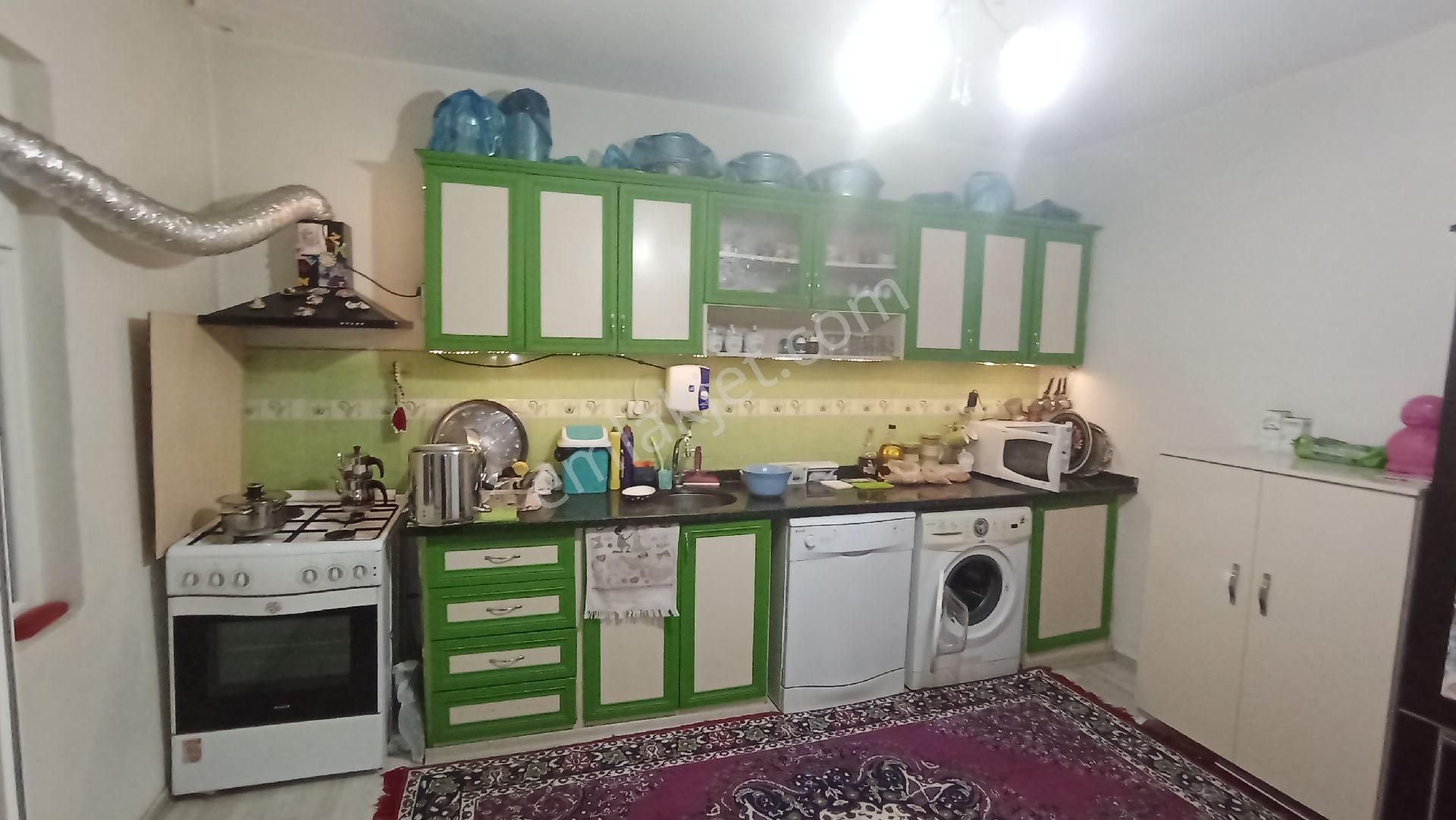 Yukarıbayır Mahlesinde İki Katlı Müstakil Ev - Görsel 3