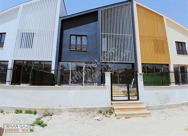 Selçuklu Parsana Satılık Villa Orhan Gaziden Parsanada Satılık 5+1 Kapalı Otoparklı İdeal Villa