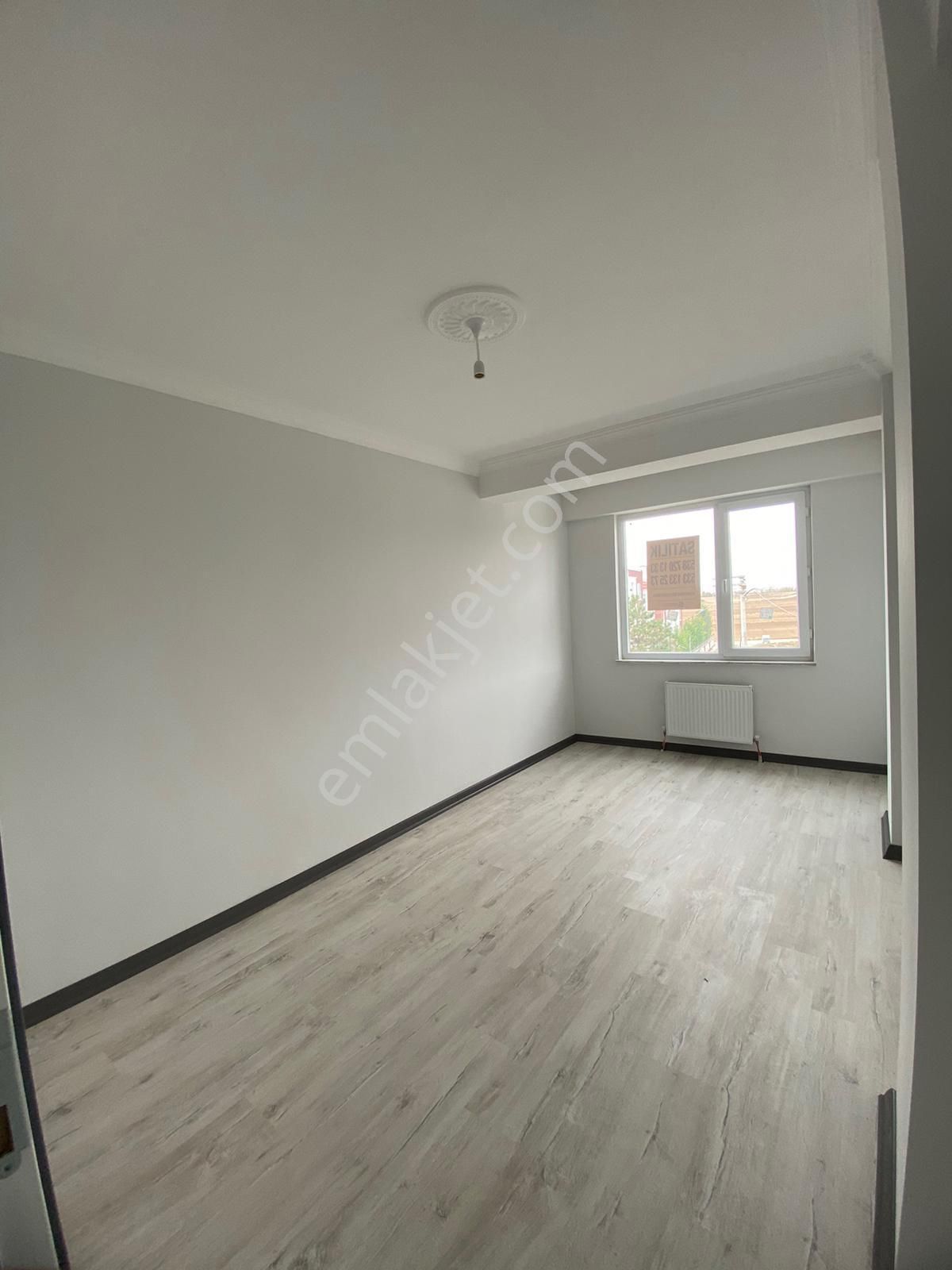 Çamlıca Mahallesin’de 3+1 Ebeveyn Banyolu Satılık Daire