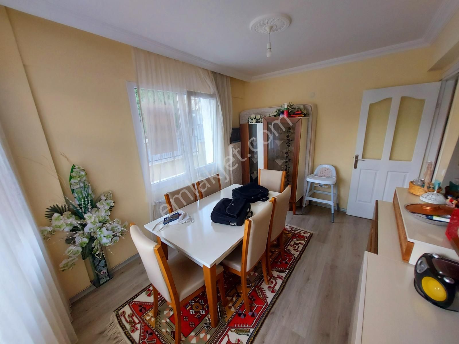 Bornova Kızılayda Satılık 124m2 3+1 Kapalı Mutfaklı Otoparklı Ara Kat Daire - Görsel 7