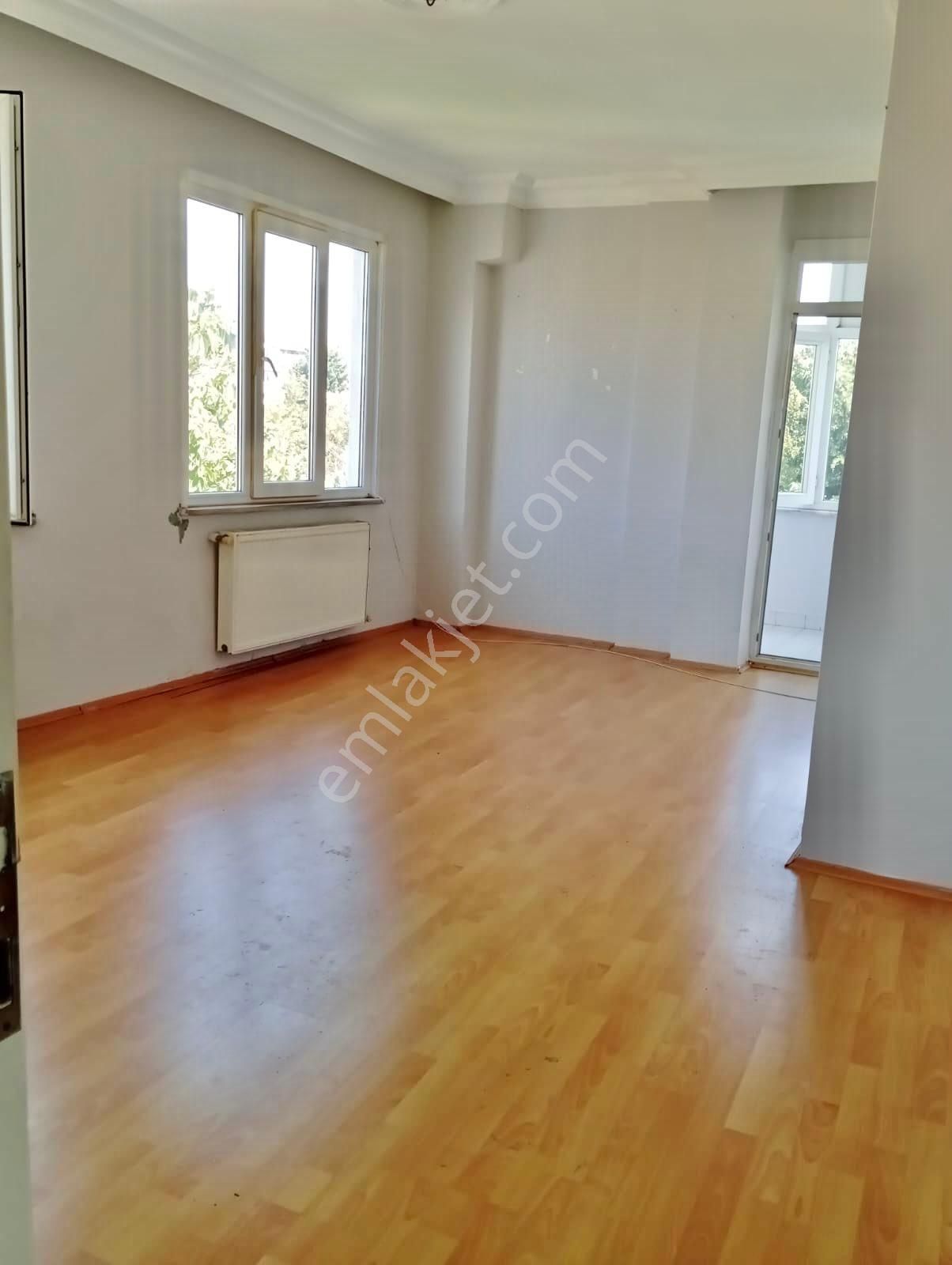 Fatih Sümbül Efendi Kiralık Daire AKŞENDEN FATİH SÜMBÜL EFENDİDE 90 M2 2+1 3. SON KAT TEMİZ KİRALIK DAİRE