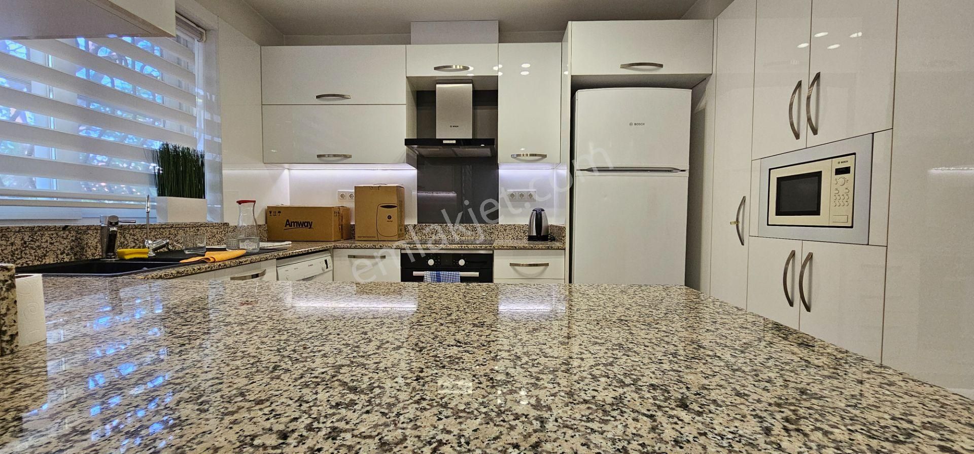 Bostanlı İki Katlı Emlakbank Konutlarında Full Tadilatlı 2+1 Daire - Görsel 7