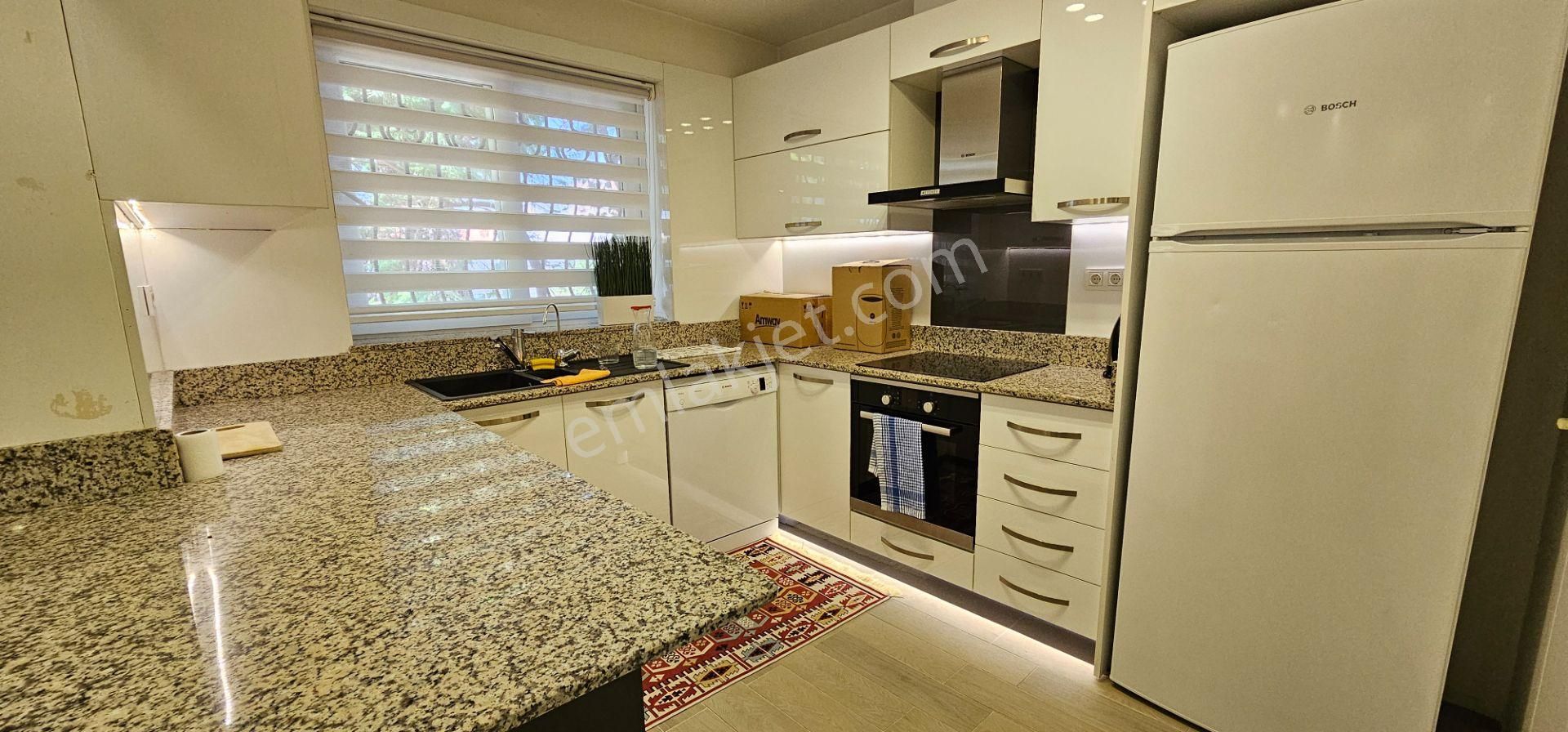 Bostanlı İki Katlı Emlakbank Konutlarında Full Tadilatlı 2+1 Daire - Görsel 8