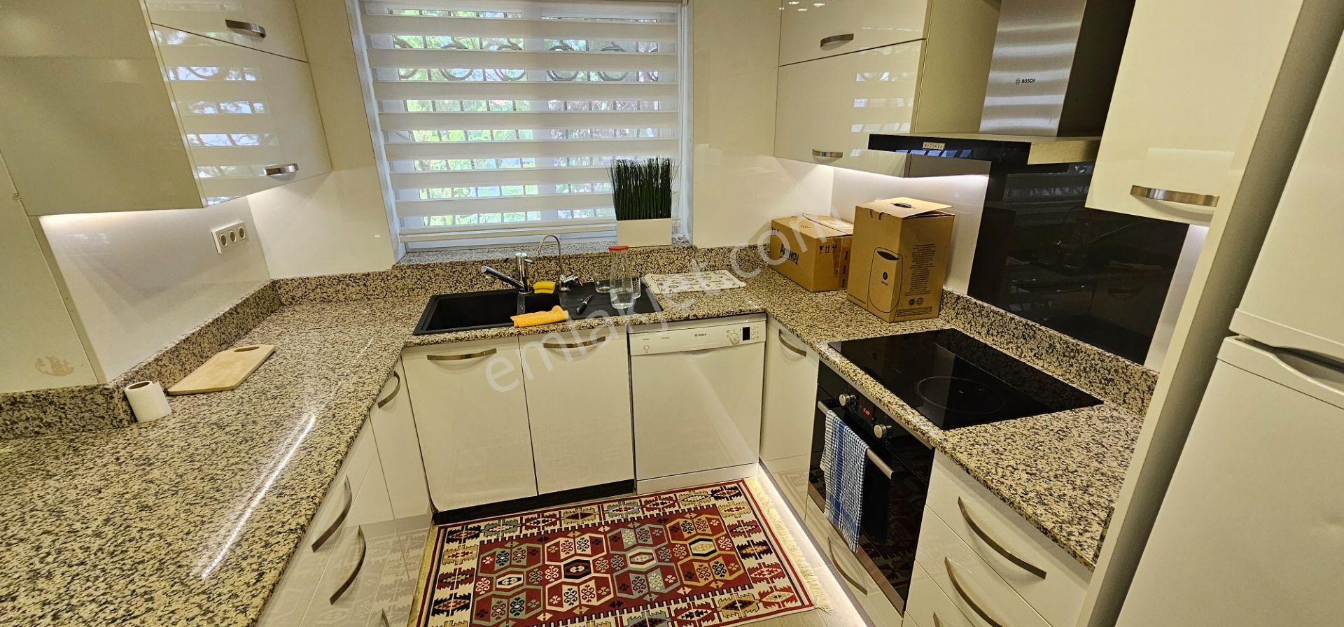 Bostanlı İki Katlı Emlakbank Konutlarında Full Tadilatlı 2+1 Daire - Görsel 9