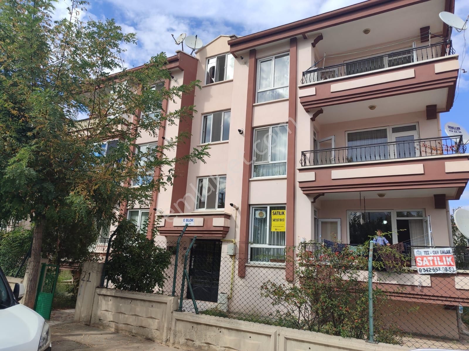 Afyonkarahisar Merkez Fatih Satılık Daire  AFYON TEZCAN EMLAKTAN FATİH MAHALLESİNDE 3+1 DAİRE