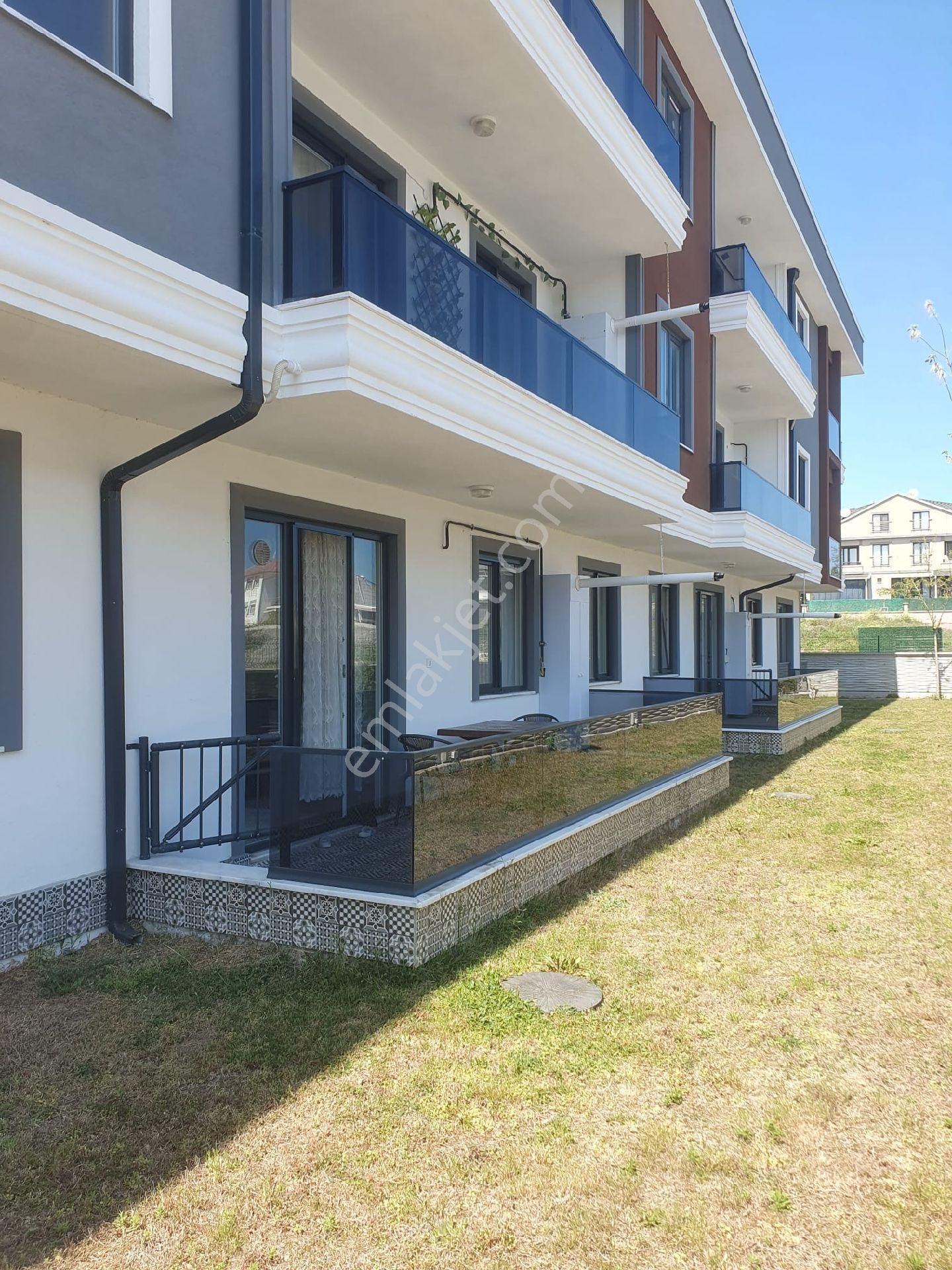 Kocaali Yalı Kiralık Daire Kocaali 1+1 Site İçinde Eşyalı Kiralık